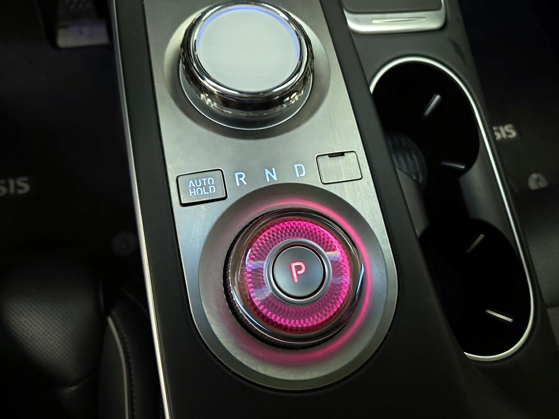 Thumbnail: 2023 Genesis GV70 - 18