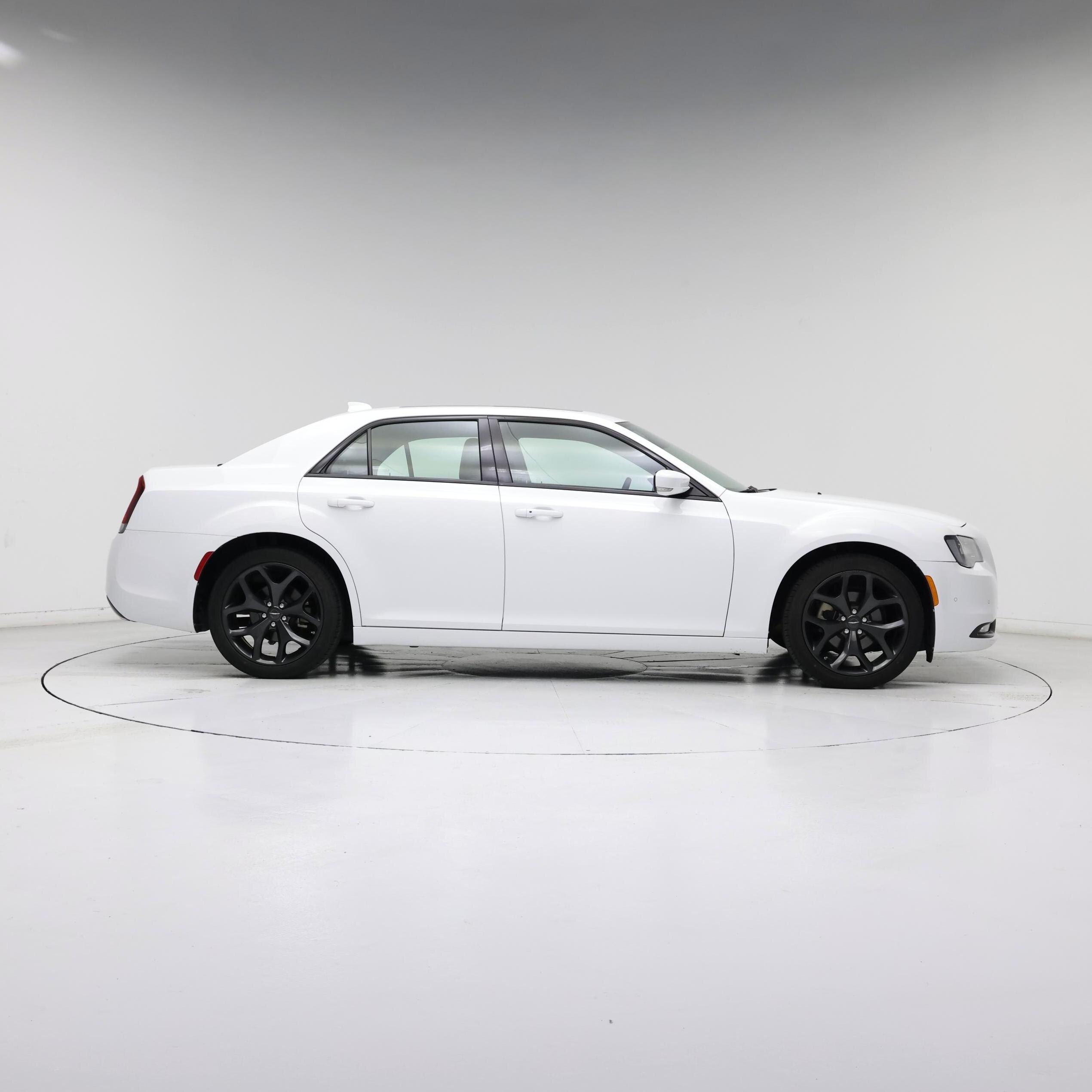 Thumbnail: 2023 Chrysler 300 - 7