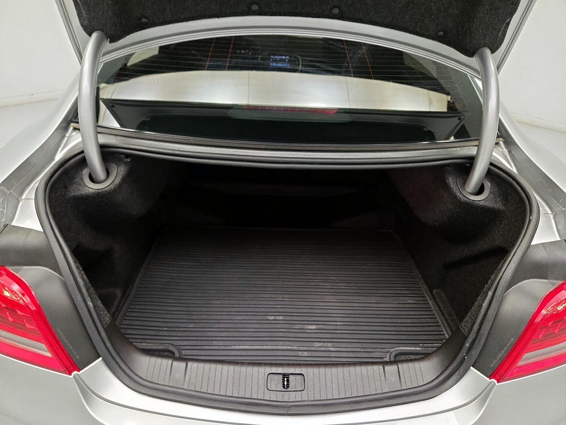 Thumbnail: 2016 Buick LaCrosse - 20