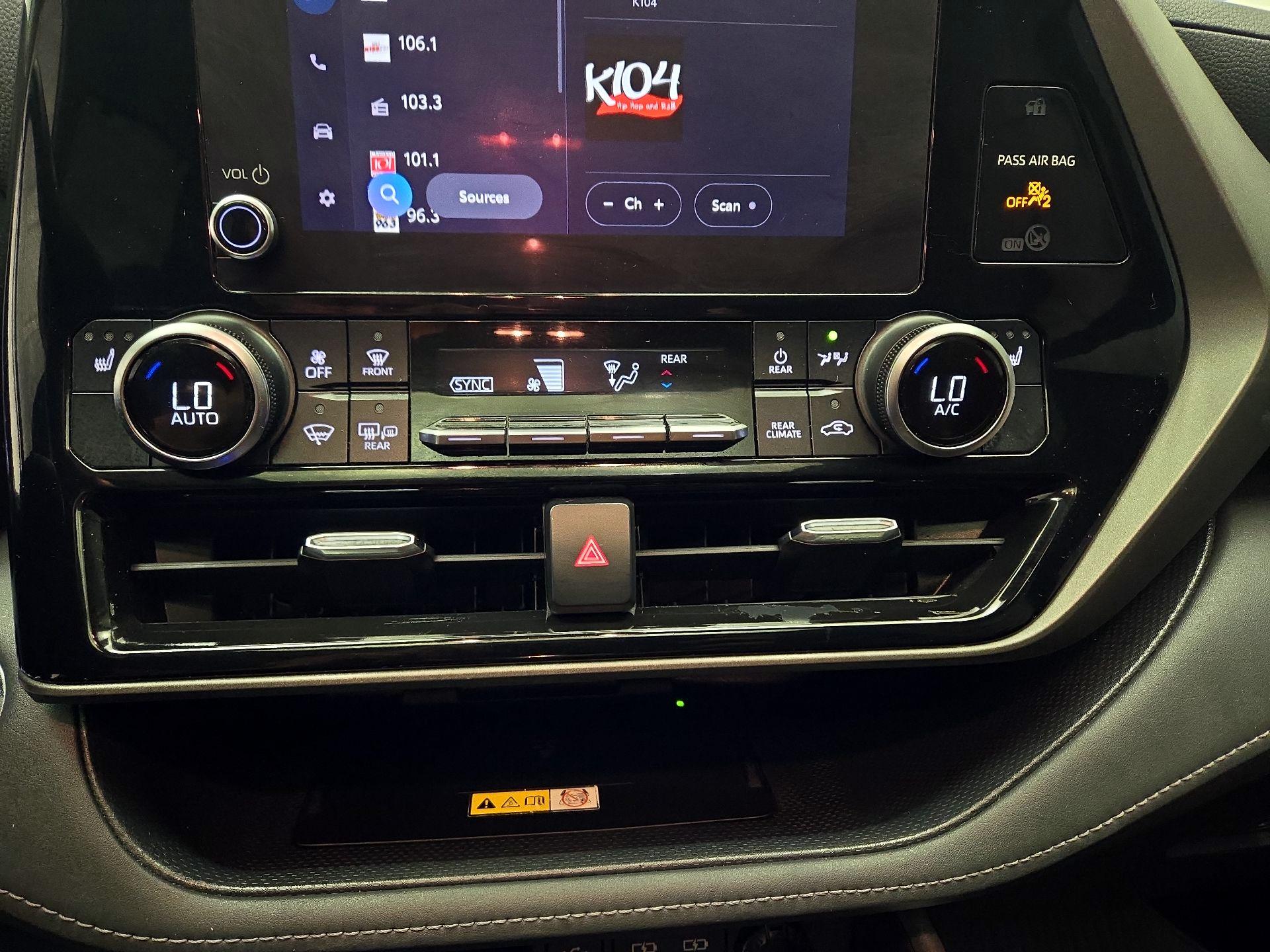 Thumbnail: 2023 Toyota Highlander - 16