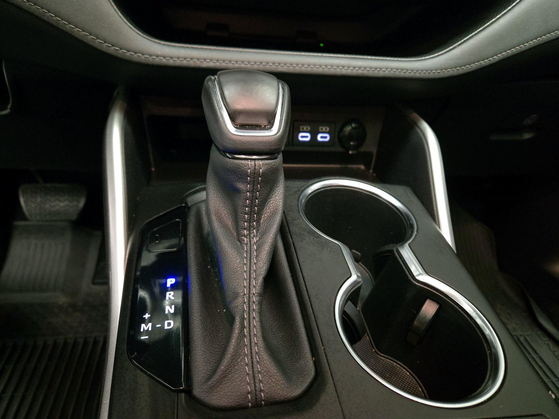 Thumbnail: 2023 Toyota Highlander - 17