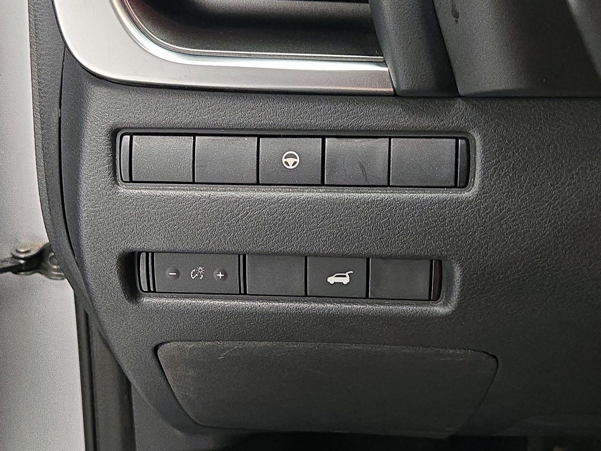 Thumbnail: 2022 Nissan Rogue - 13