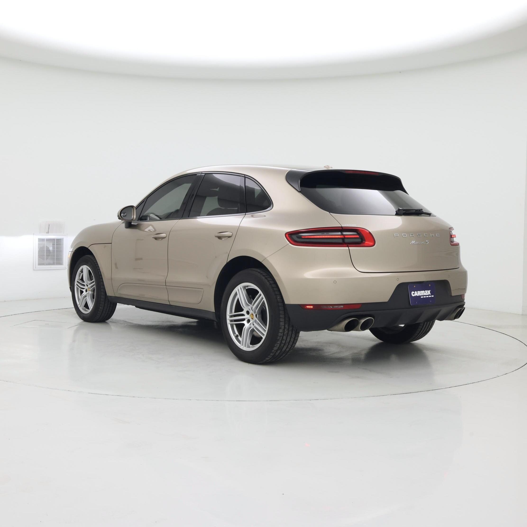 Thumbnail: 2017 Porsche Macan - 2