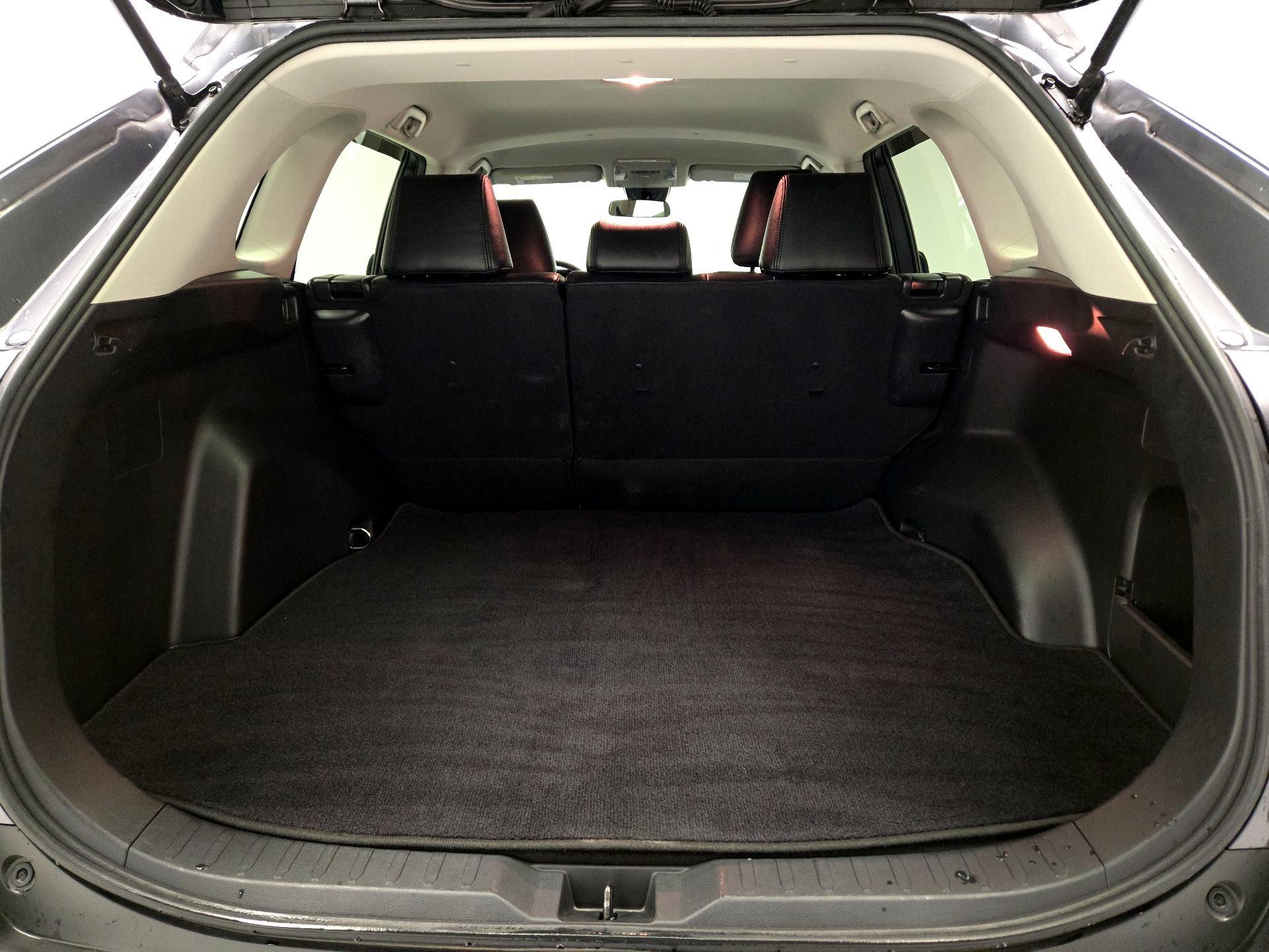 Thumbnail: 2020 Toyota RAV4 - 17