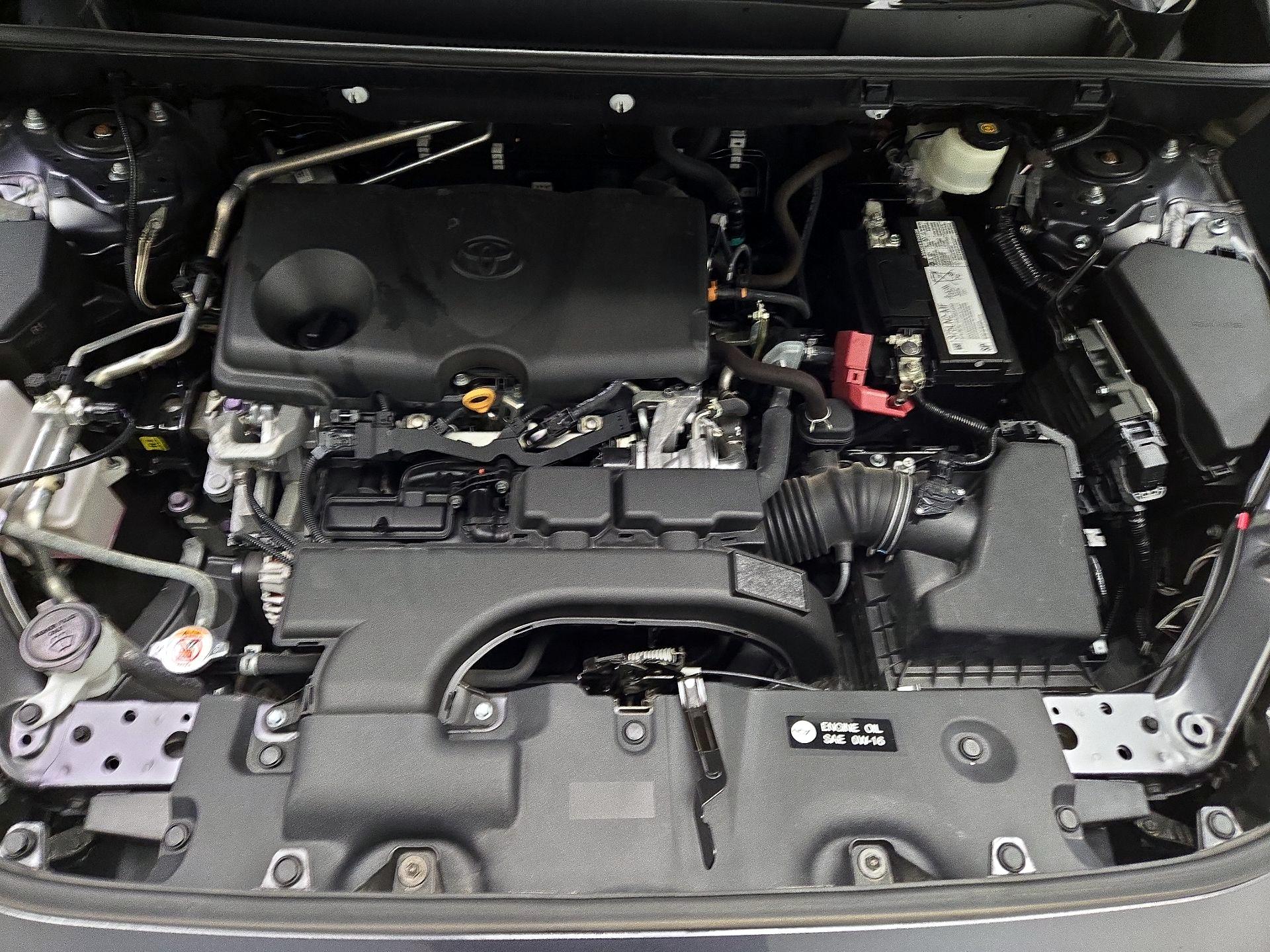 Thumbnail: 2020 Toyota RAV4 - 18