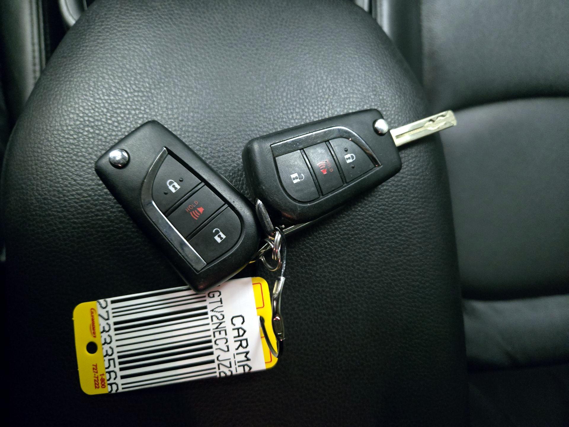 Thumbnail: 2020 Toyota RAV4 - 19