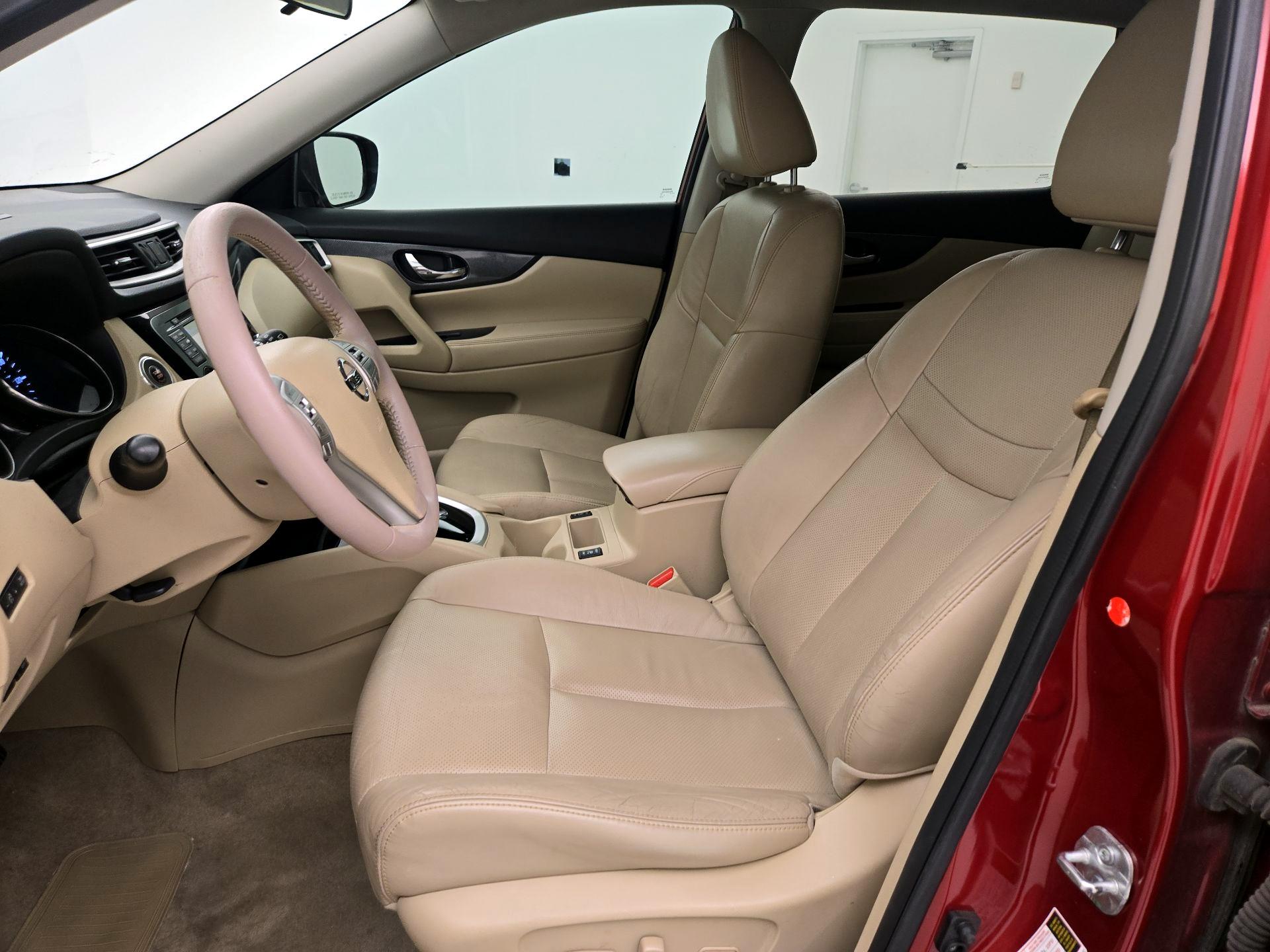 Thumbnail: 2015 Nissan Rogue - 11