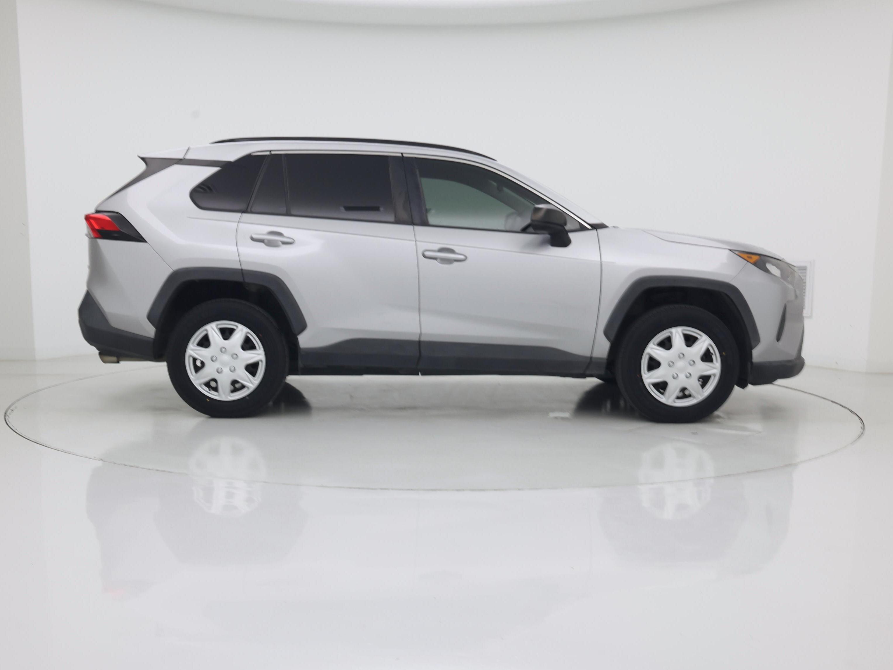 Thumbnail: 2019 Toyota RAV4 - 7