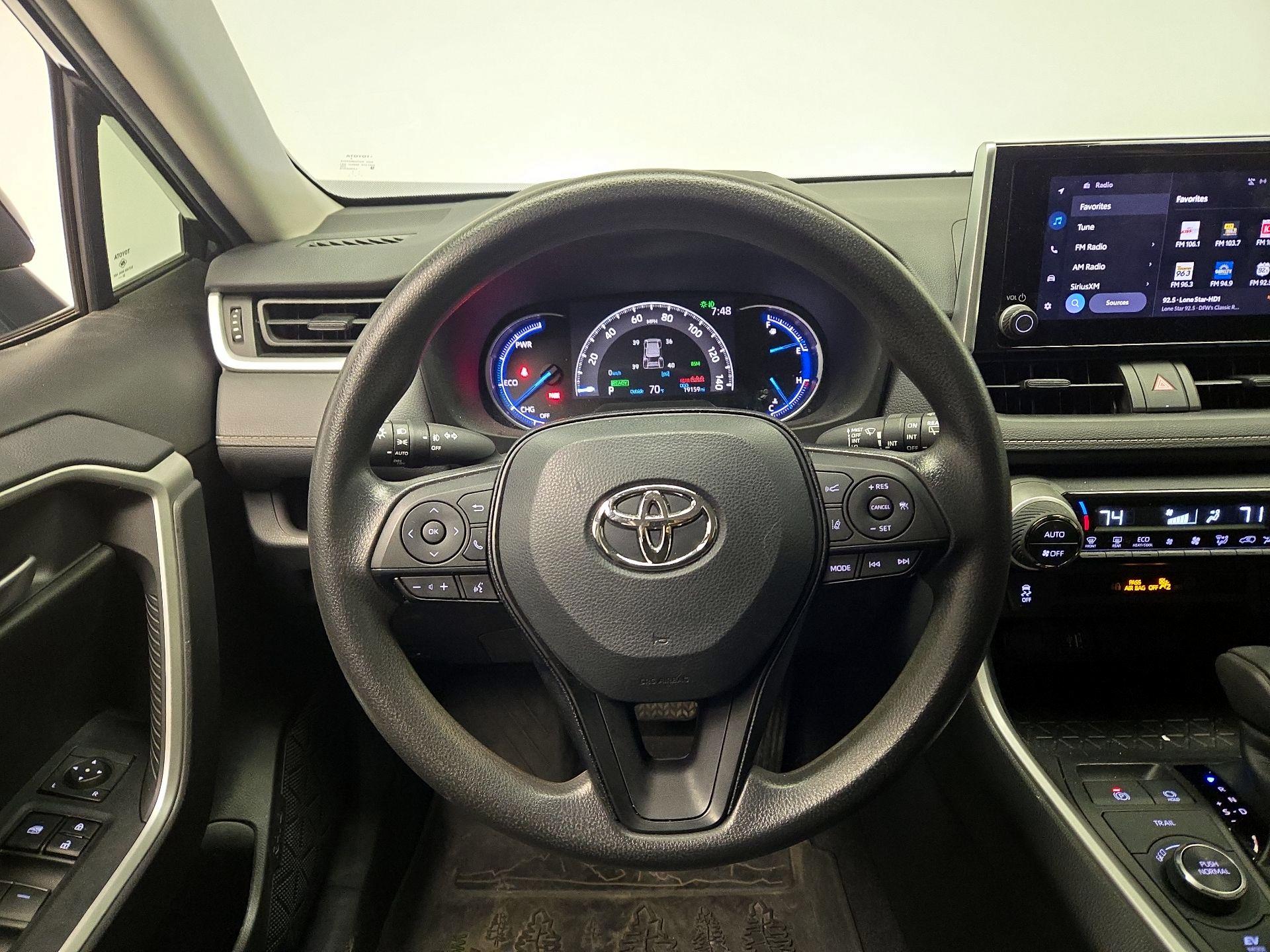 Thumbnail: 2023 Toyota RAV4 - 10