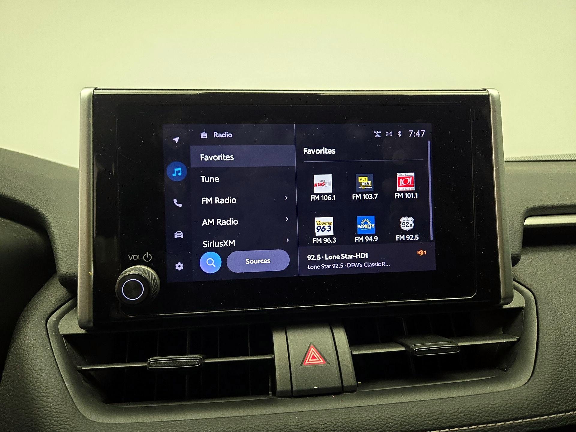 Thumbnail: 2023 Toyota RAV4 - 15