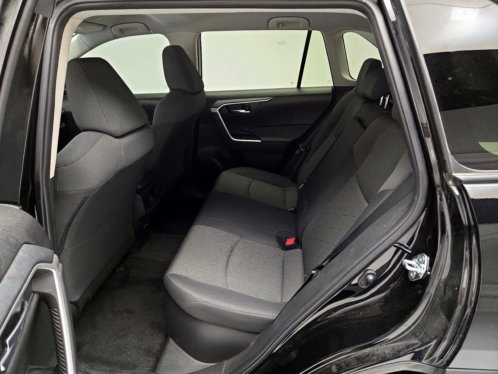 Thumbnail: 2023 Toyota RAV4 - 19