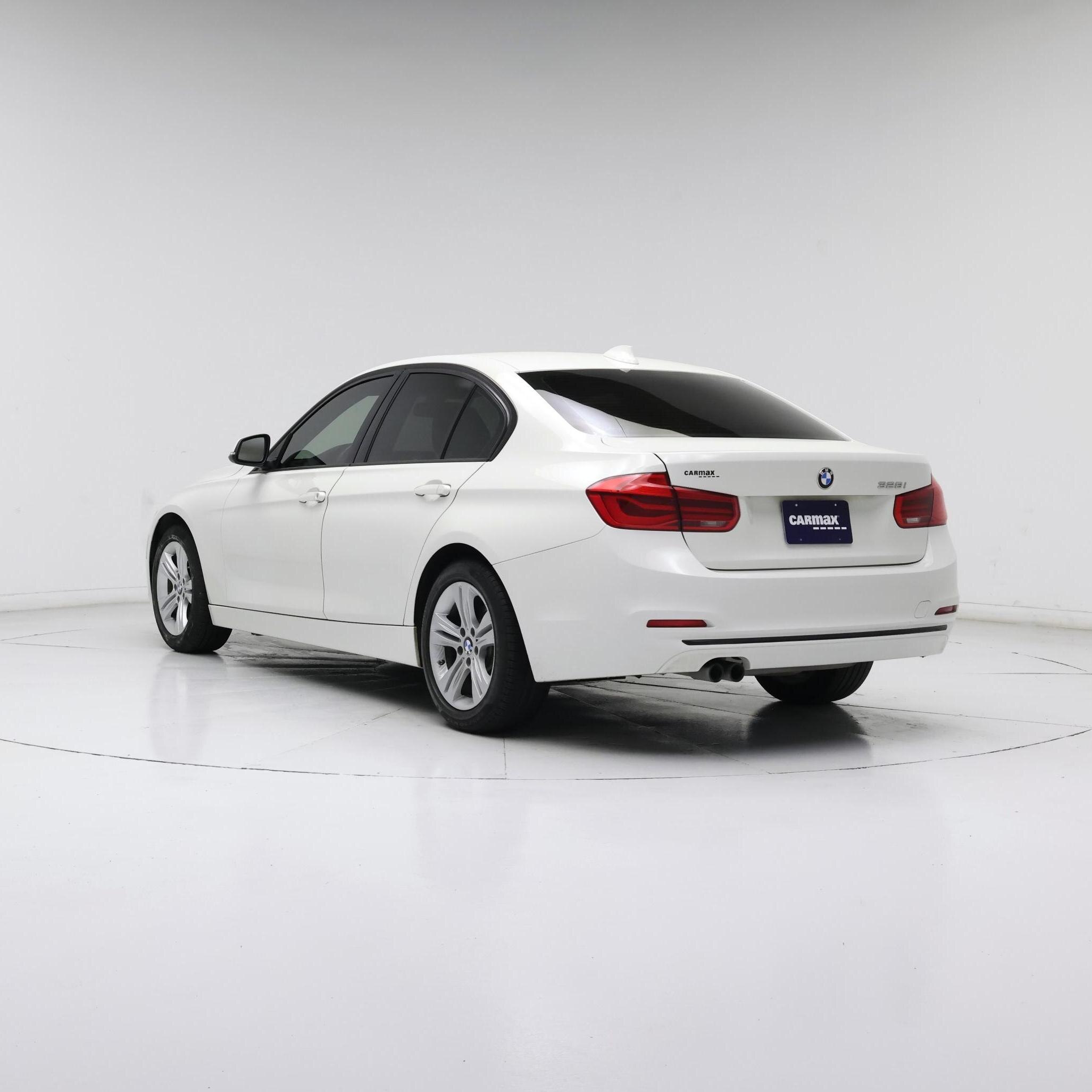 Thumbnail: 2016 BMW 3 Series - 2