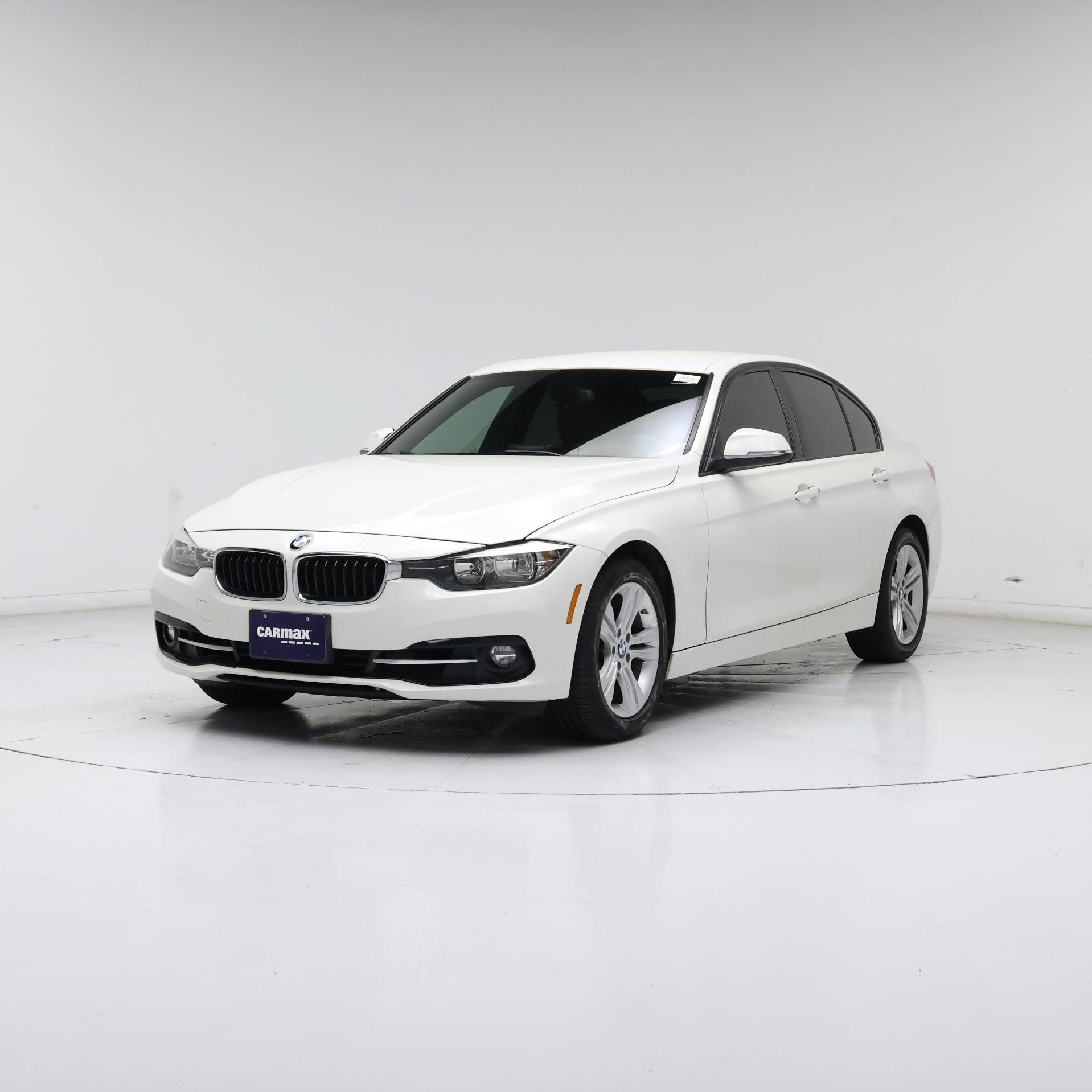 Thumbnail: 2016 BMW 3 Series - 4