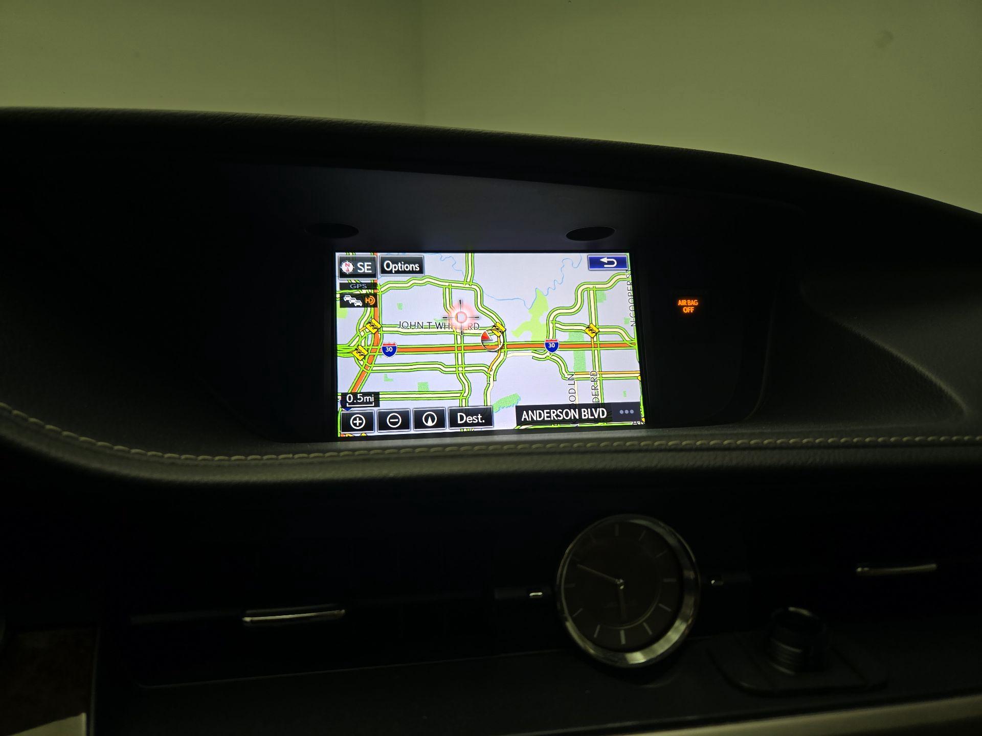 Thumbnail: 2015 Lexus ES - 12