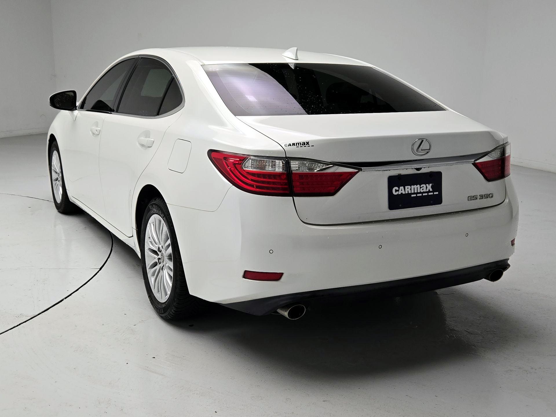 Thumbnail: 2015 Lexus ES - 7