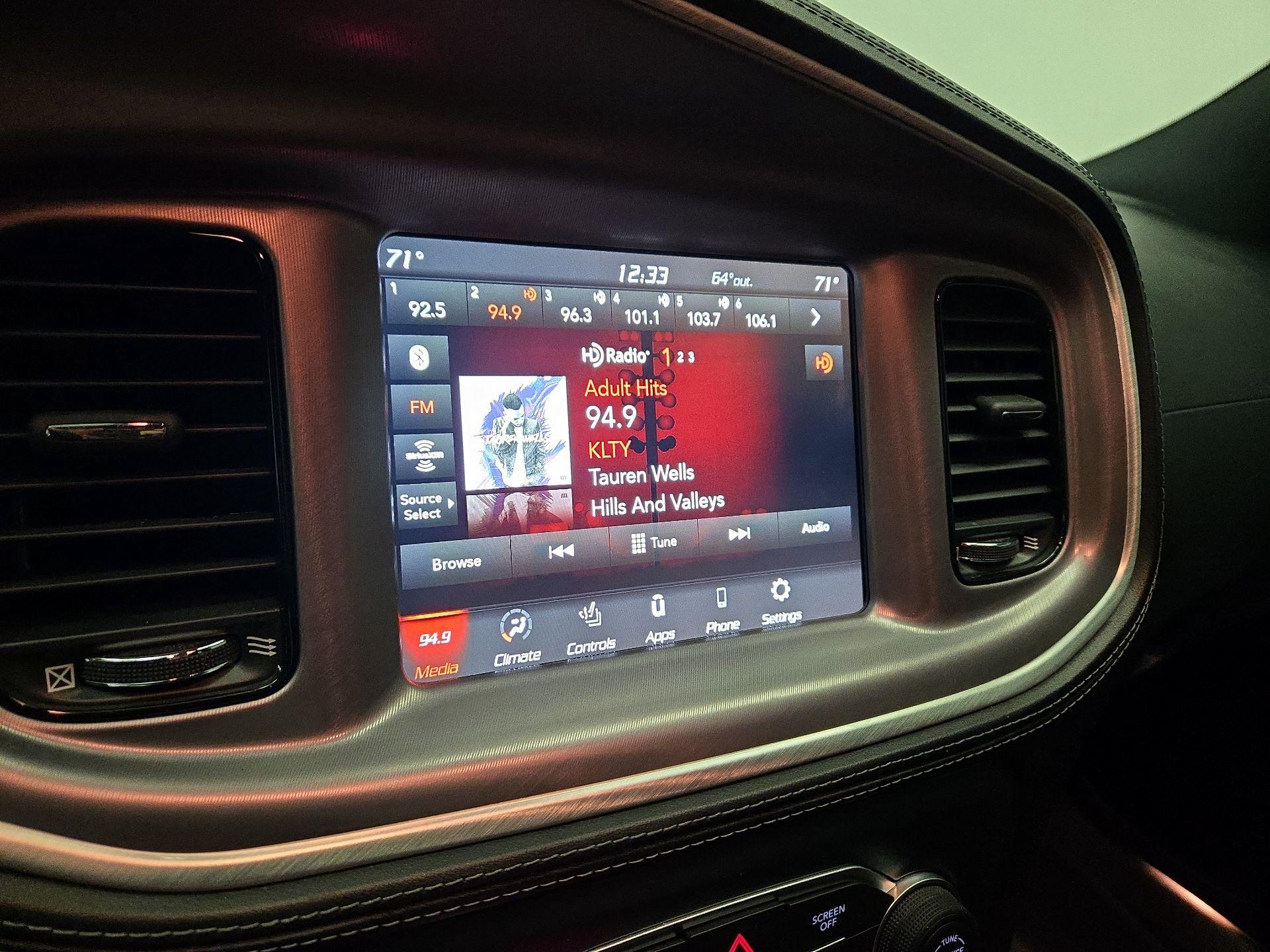 Thumbnail: 2022 Dodge Charger - 15