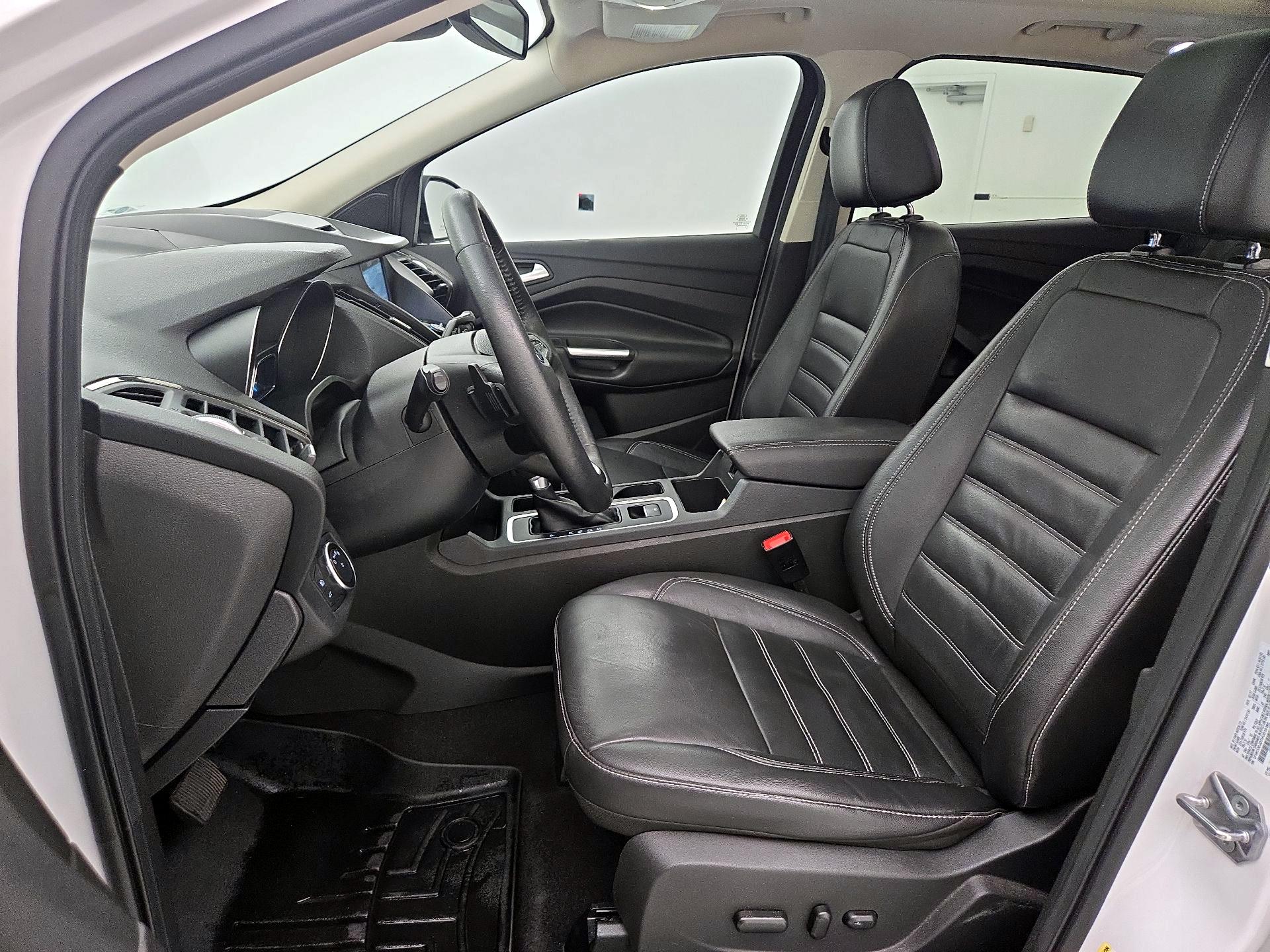 Thumbnail: 2017 Ford Escape - 11