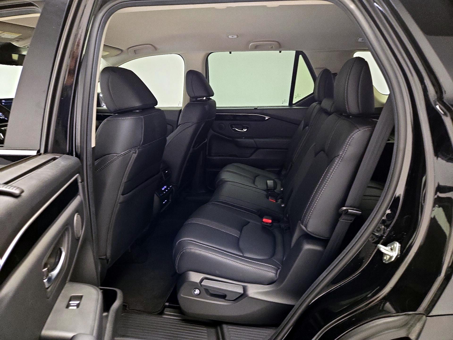 Thumbnail: 2025 Honda Pilot - 19