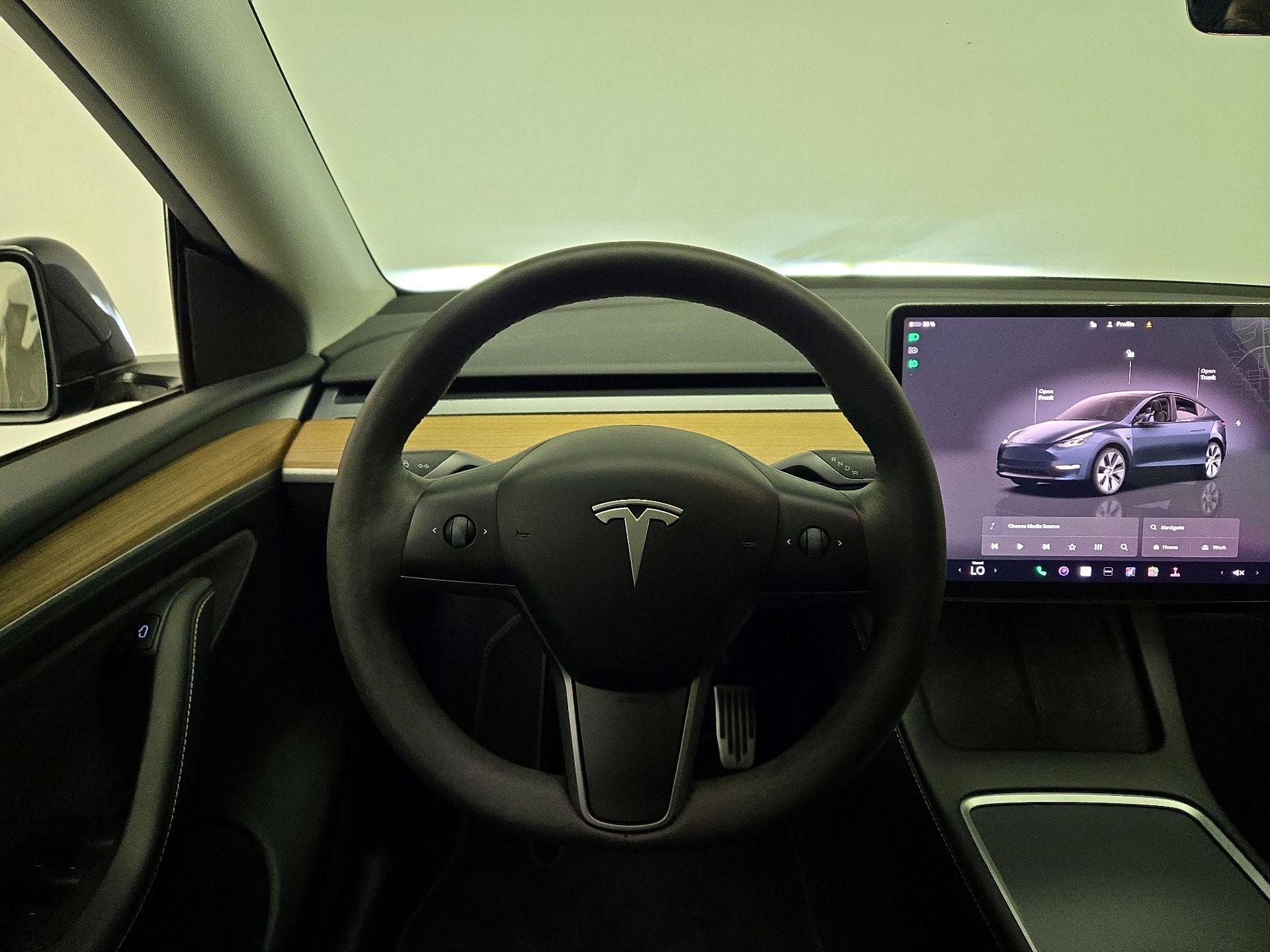 Thumbnail: 2024 Tesla Model Y - 10