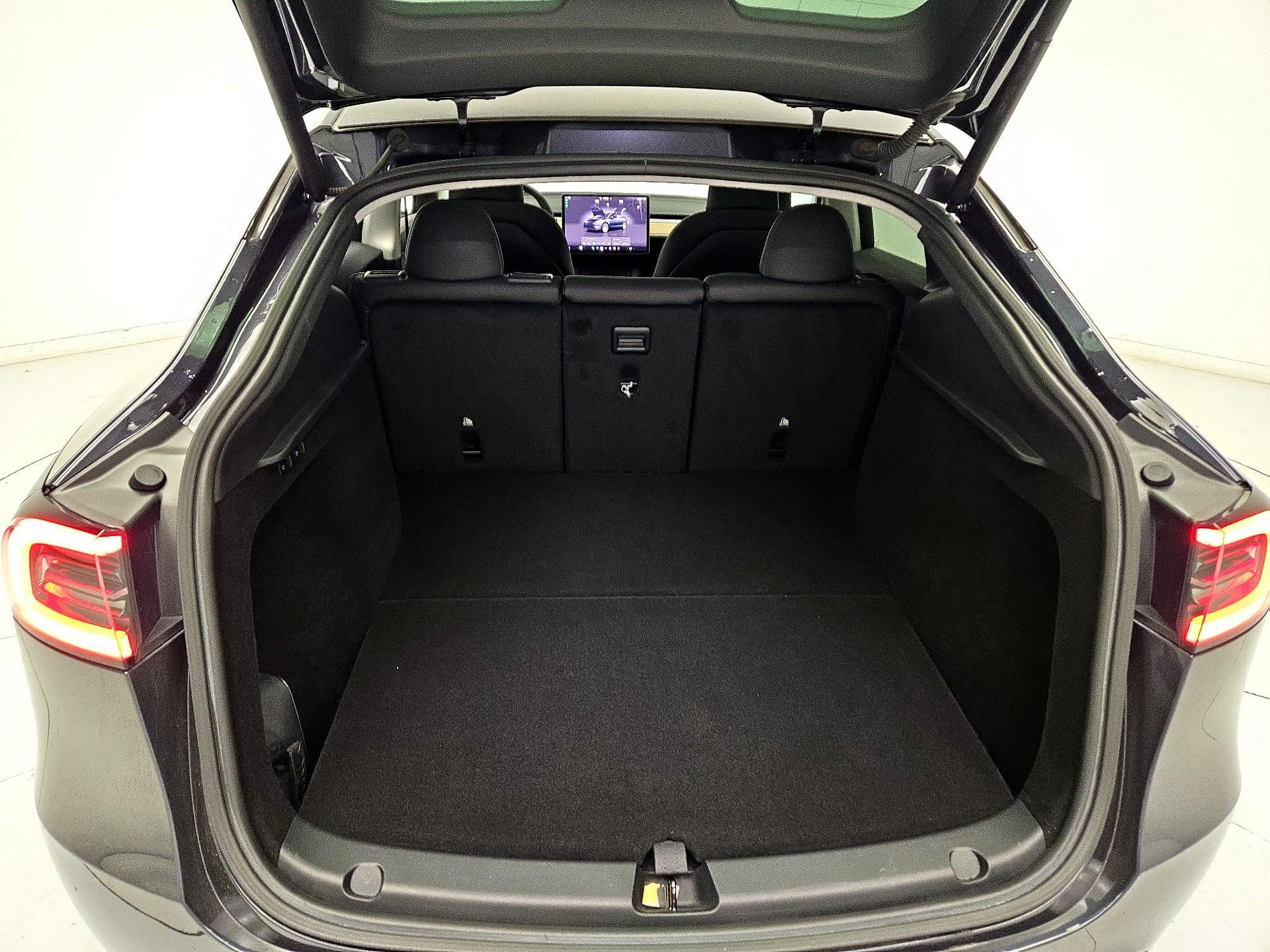 Thumbnail: 2024 Tesla Model Y - 19