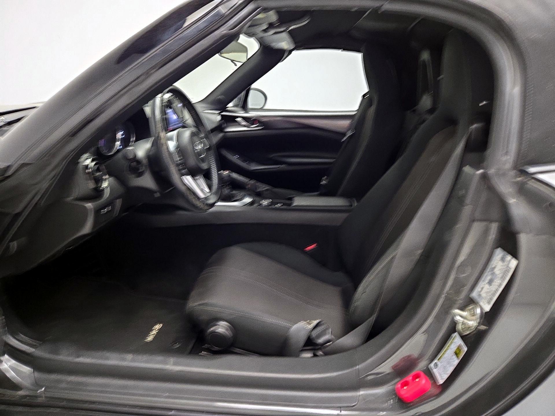 Thumbnail: 2021 Mazda MX-5 Miata - 11