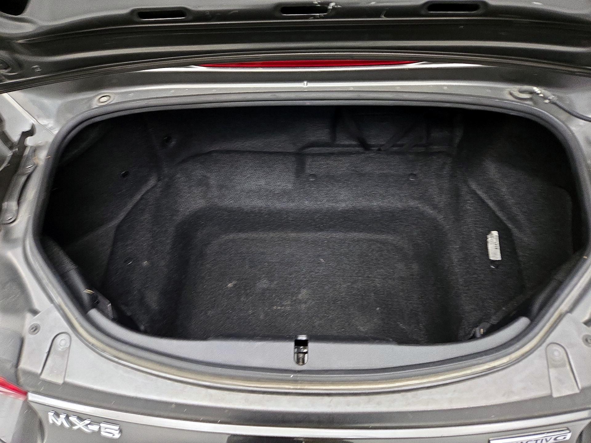 Thumbnail: 2021 Mazda MX-5 Miata - 19