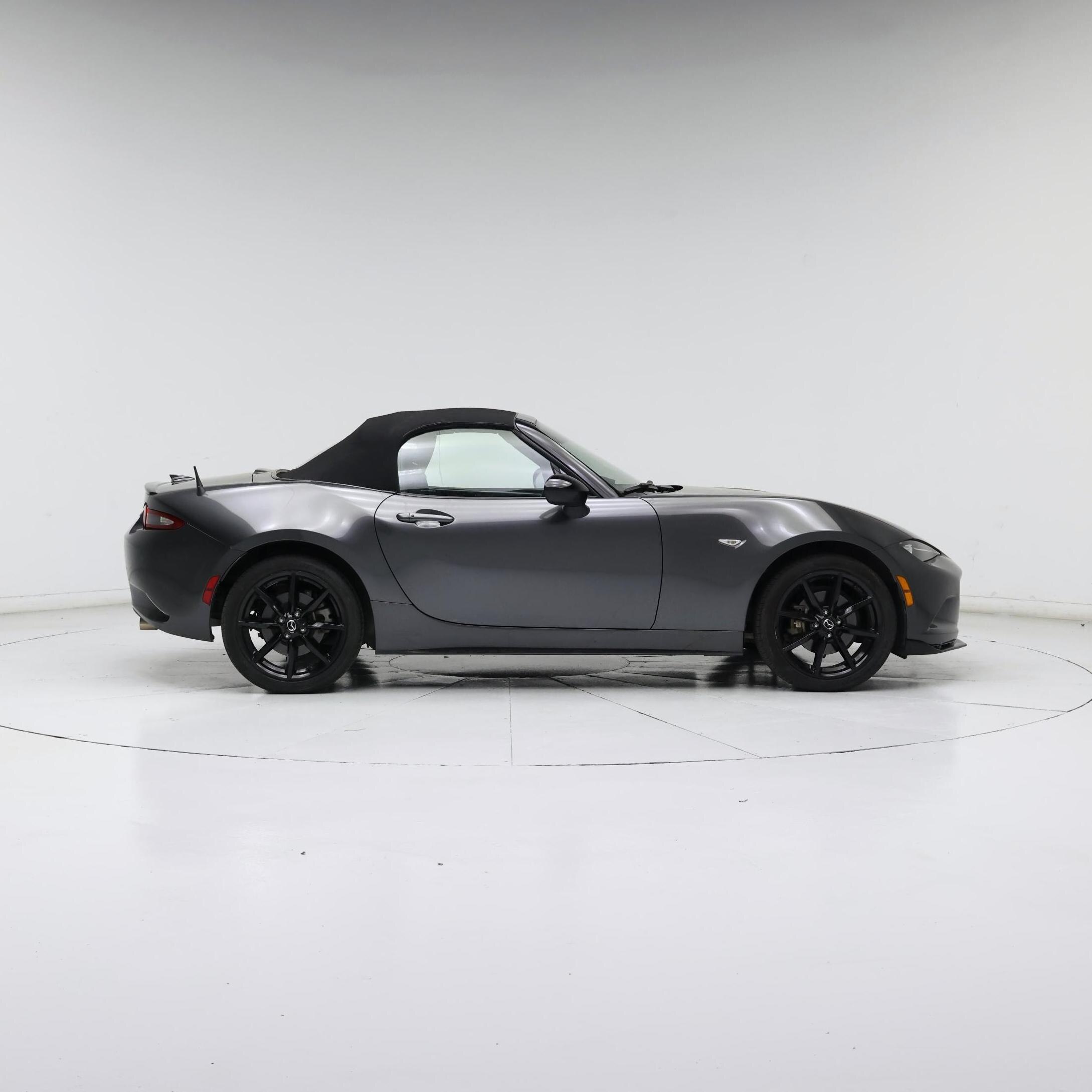 Thumbnail: 2021 Mazda MX-5 Miata - 7