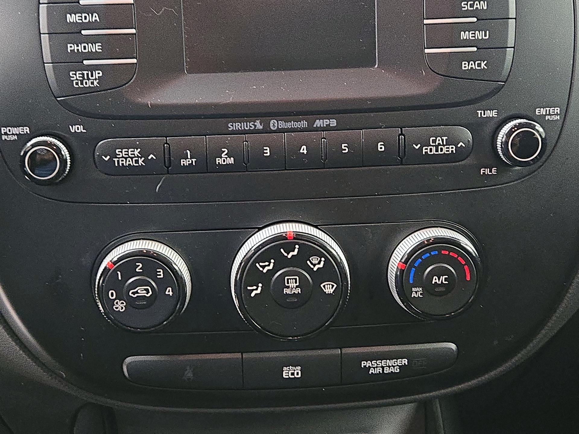 Thumbnail: 2016 Kia Soul - 15