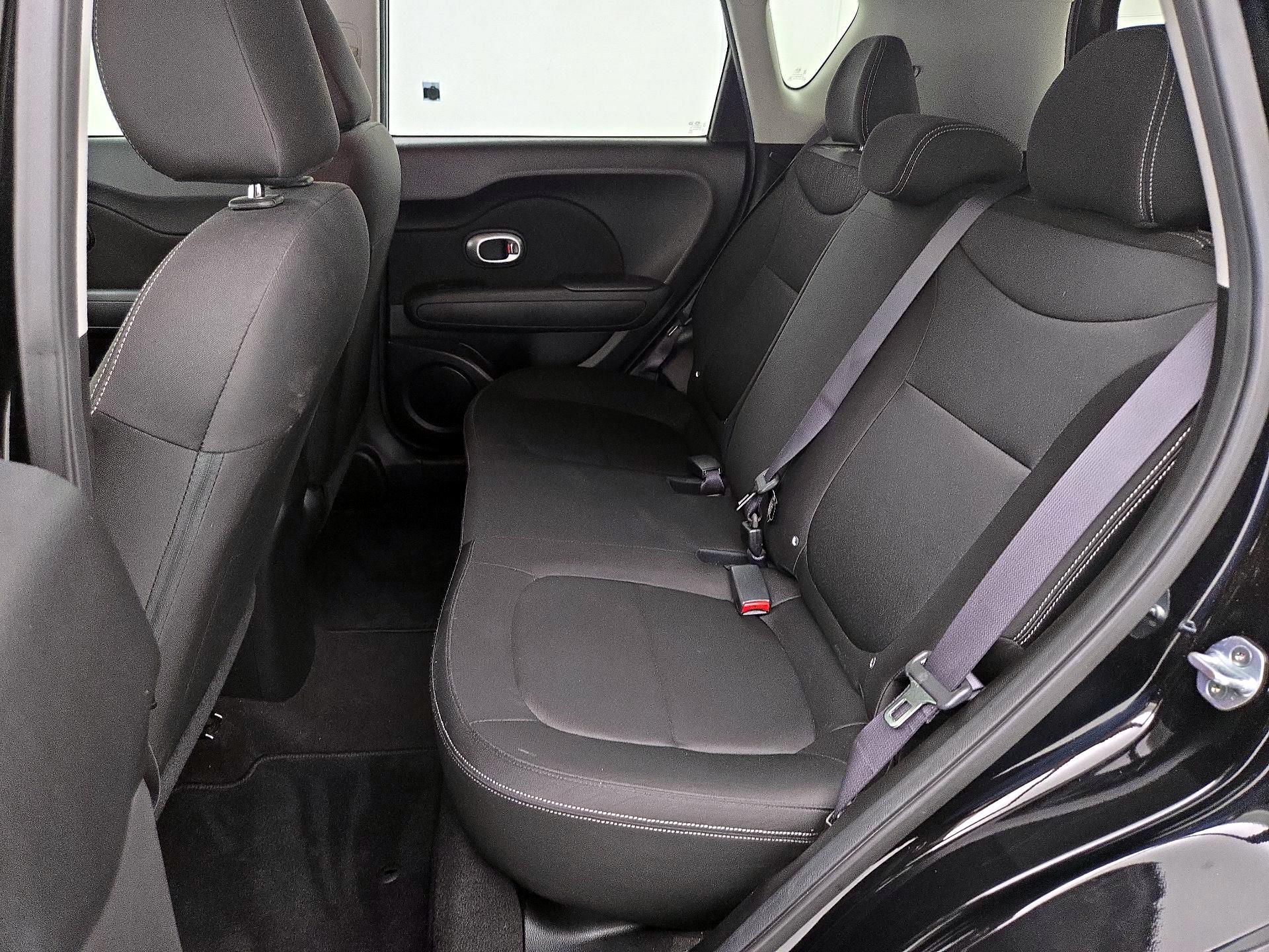 Thumbnail: 2016 Kia Soul - 18