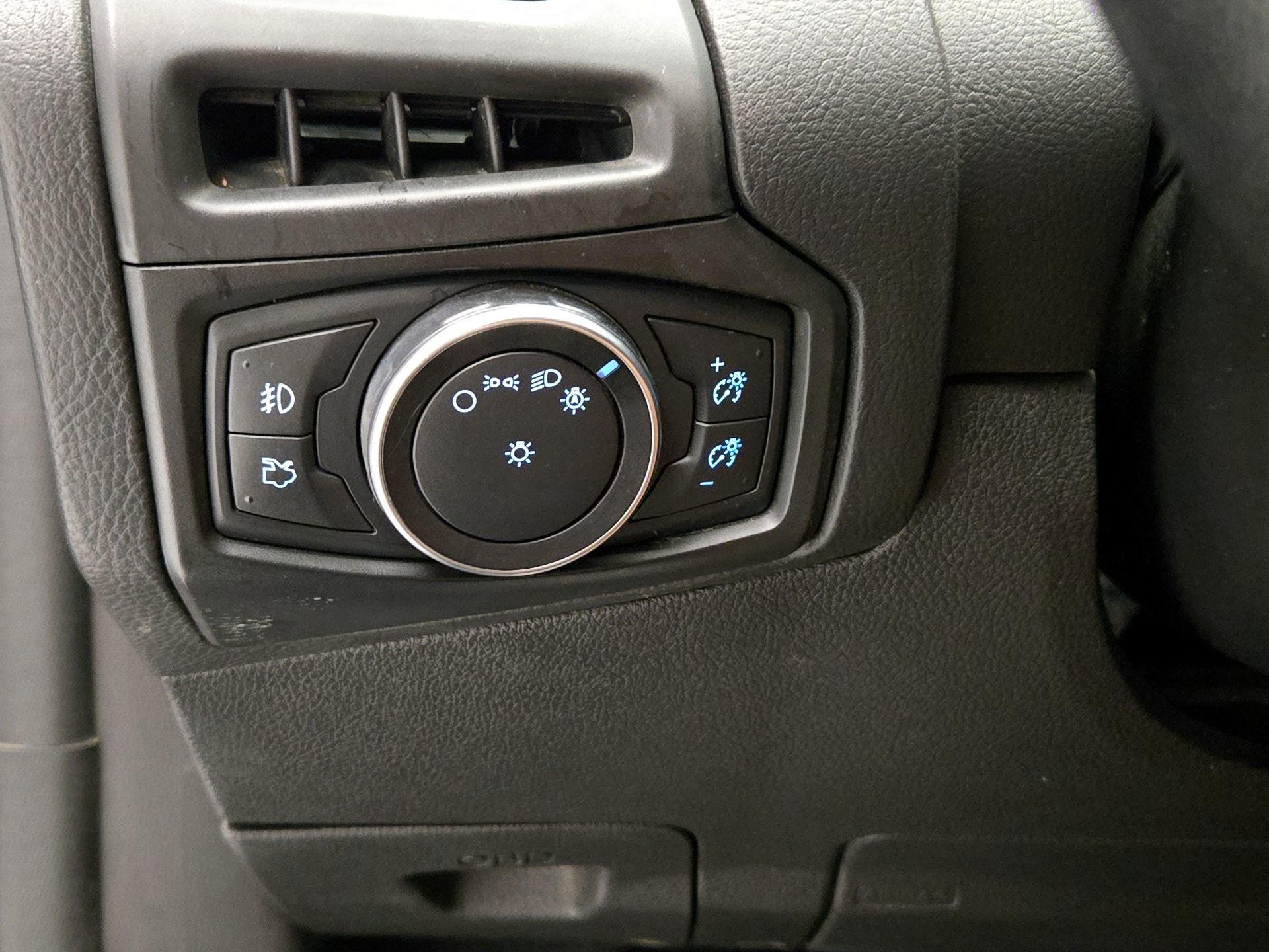 Thumbnail: 2017 Ford Focus - 13