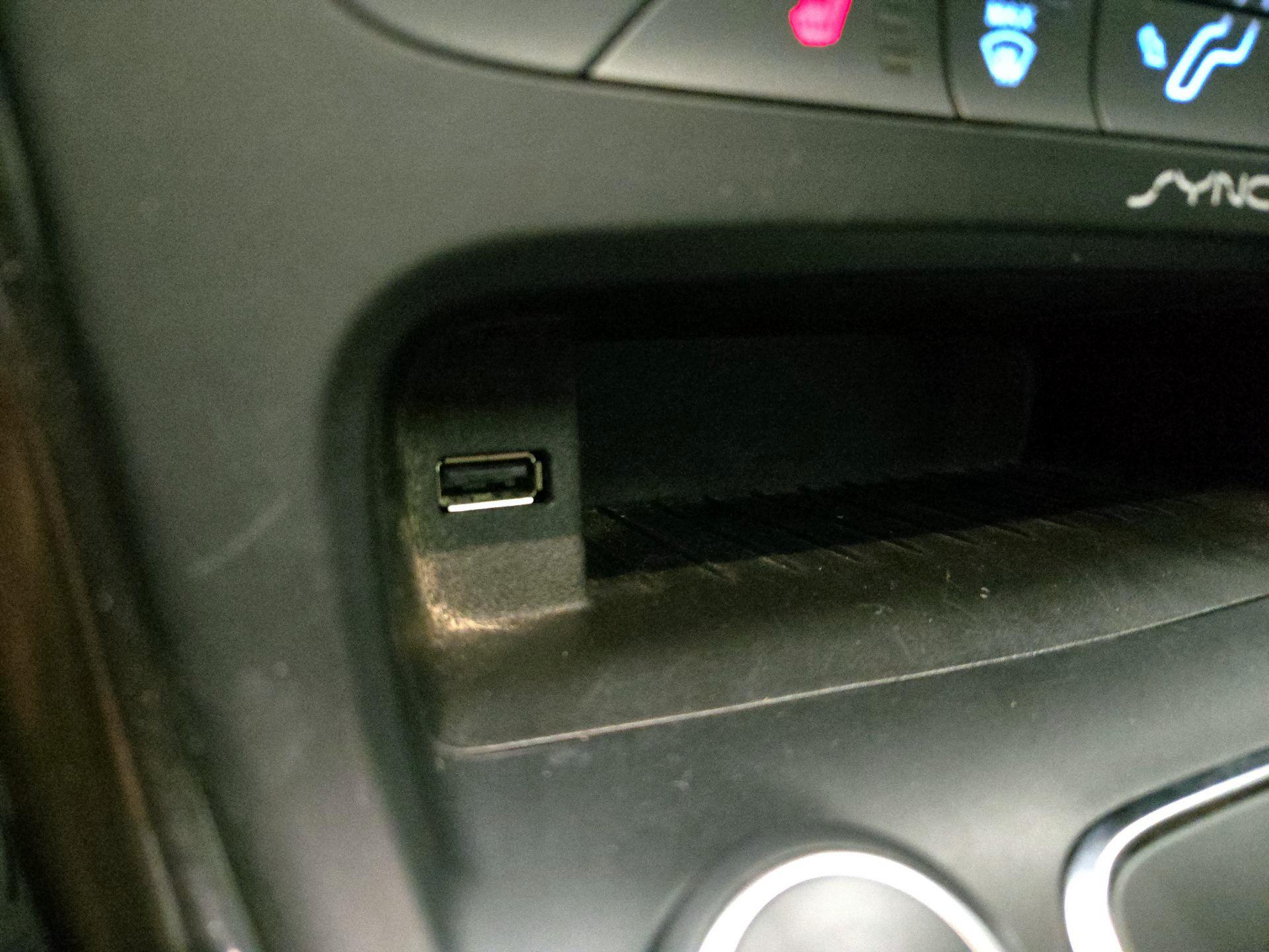 Thumbnail: 2017 Ford Focus - 19