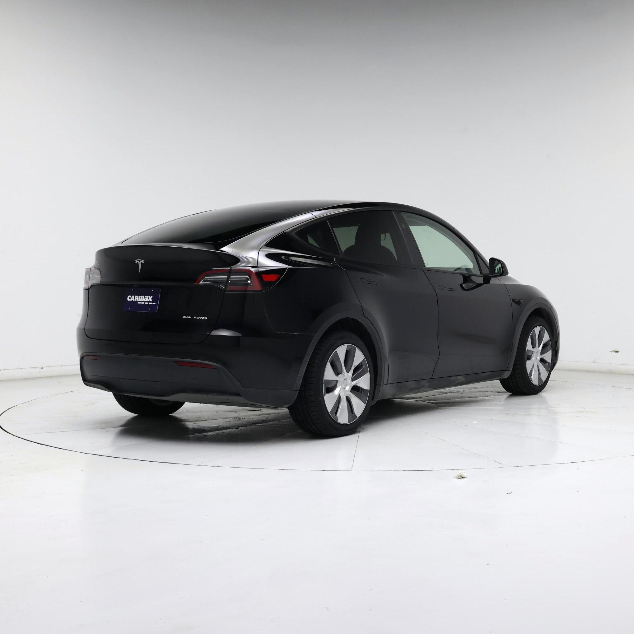 Thumbnail: 2024 Tesla Model Y - 8