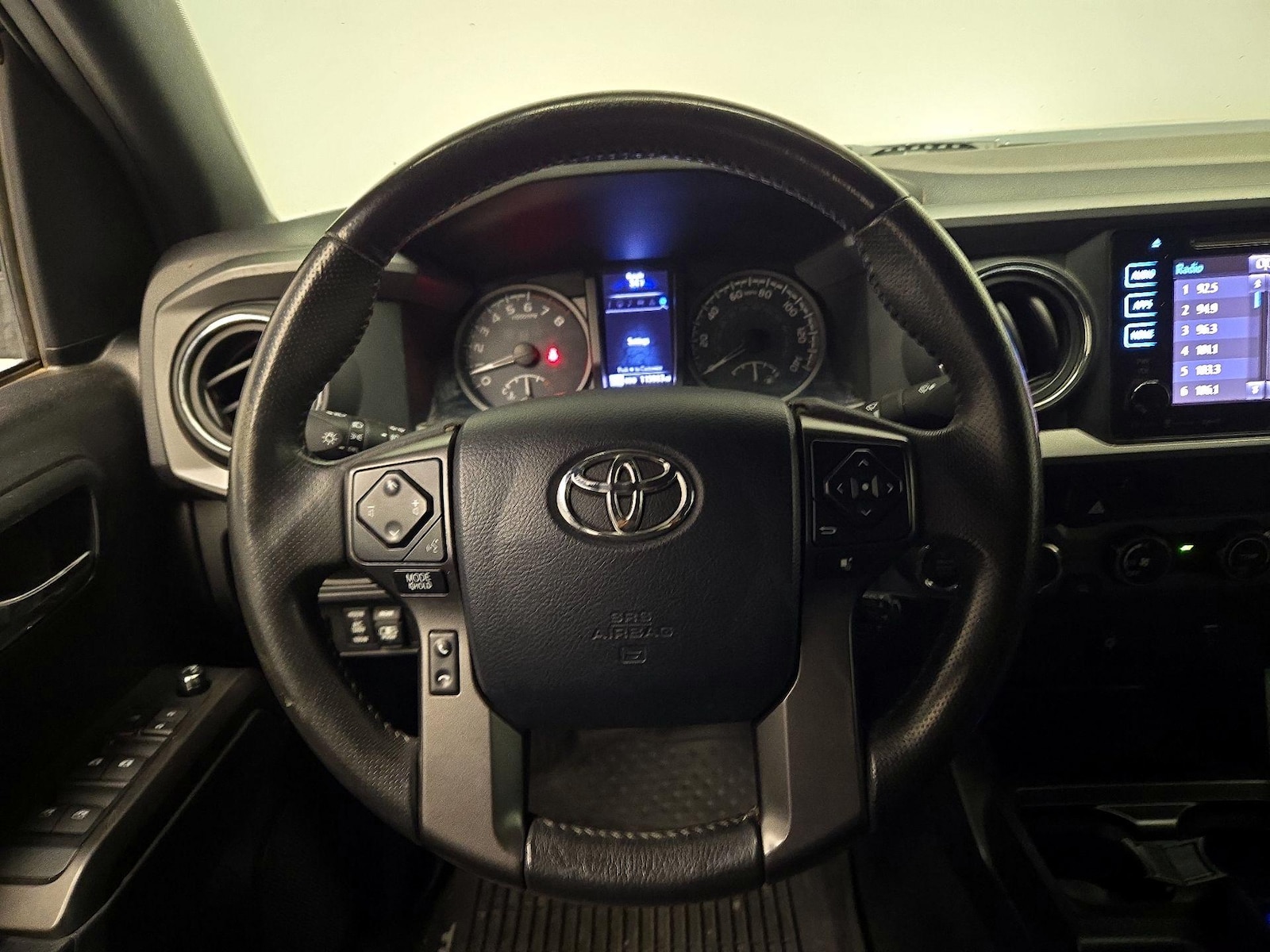 2017 Toyota Tacoma TRD Off Road - Photo 11