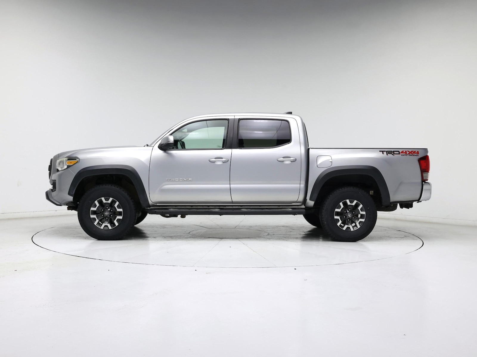 2017 Toyota Tacoma TRD Off Road - Photo 4