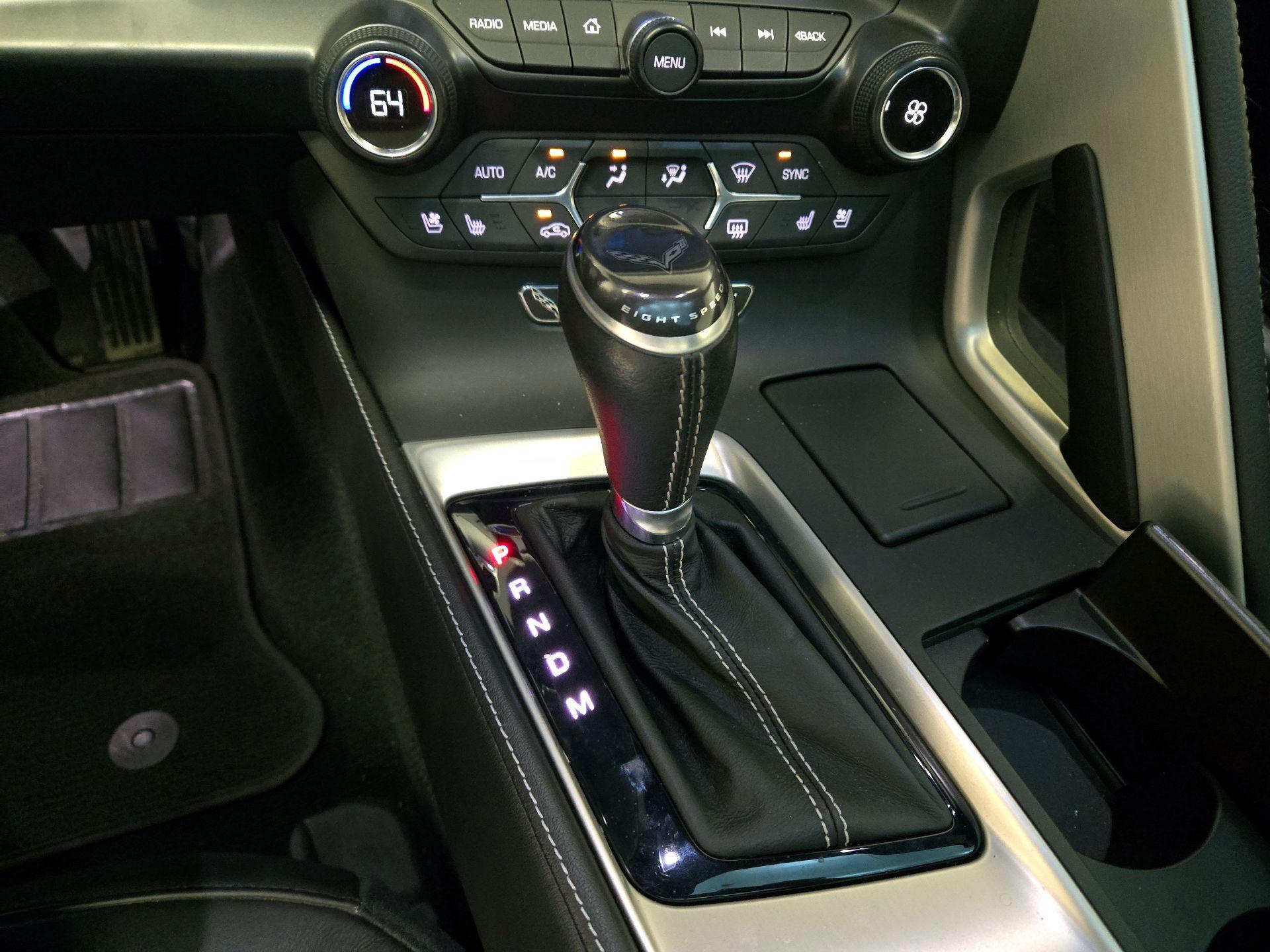 Thumbnail: 2015 Chevrolet Corvette - 17