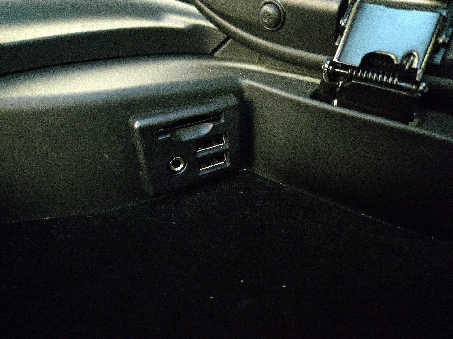 Thumbnail: 2015 Chevrolet Corvette - 18