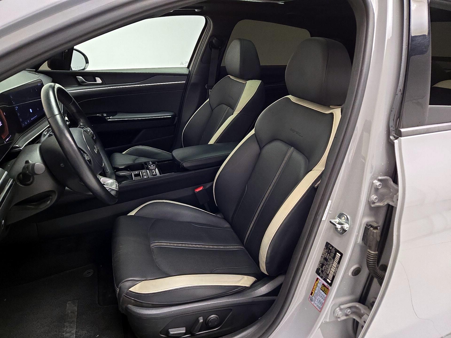 Thumbnail: 2025 Kia K5 - 11