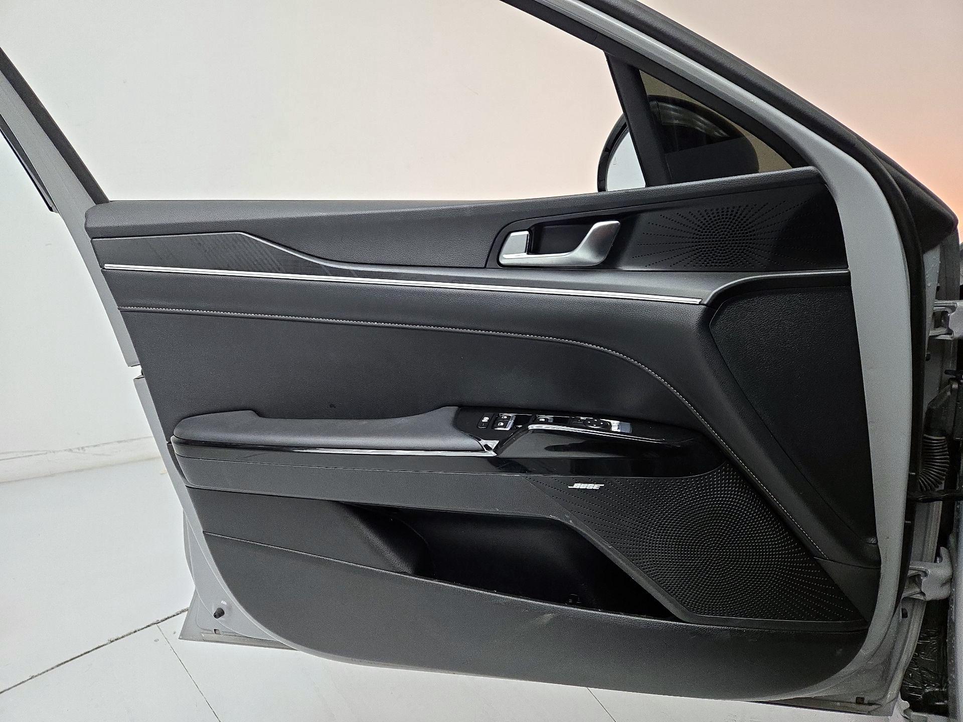 Thumbnail: 2025 Kia K5 - 12