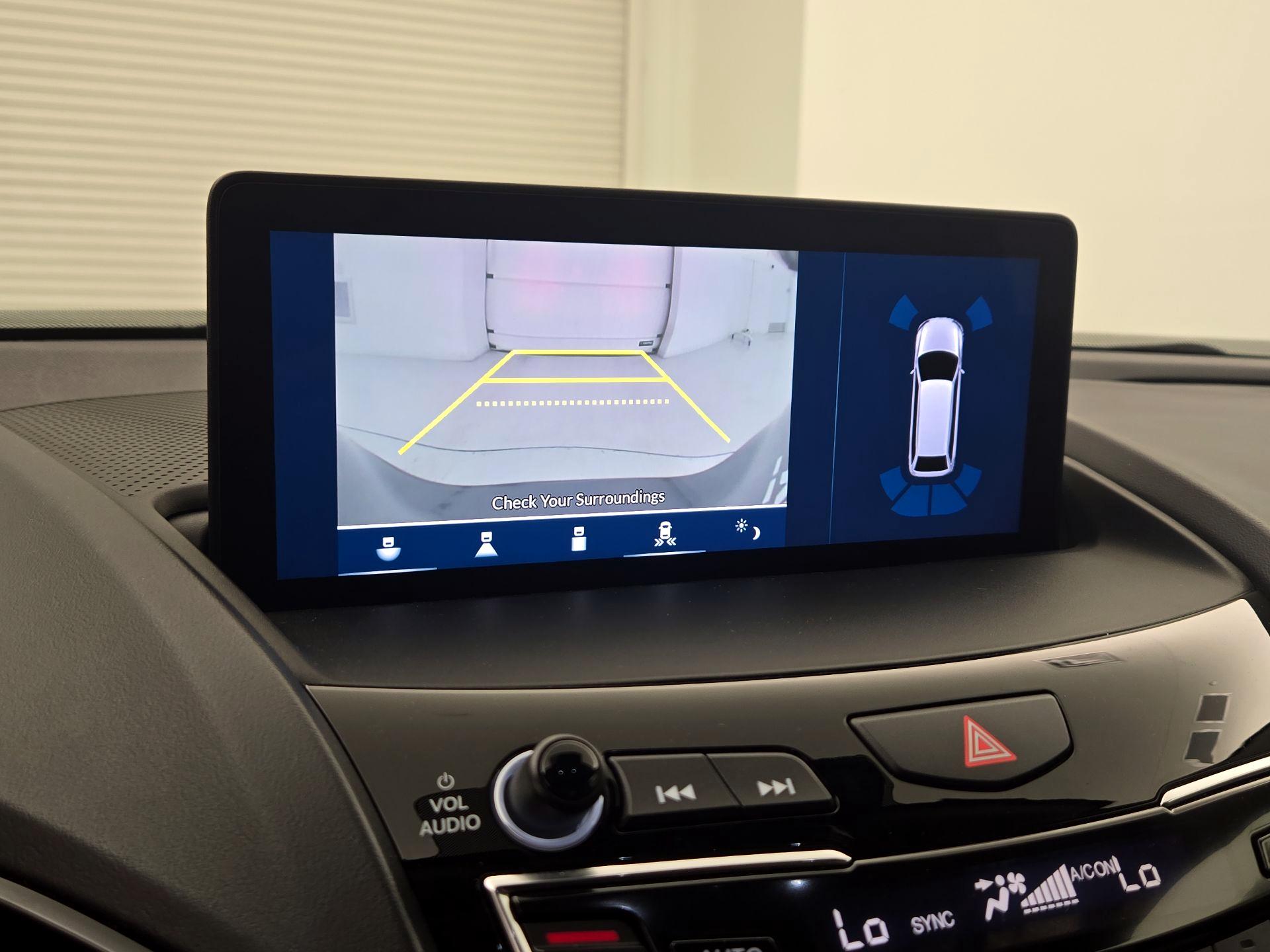 Thumbnail: 2021 Acura RDX - 15