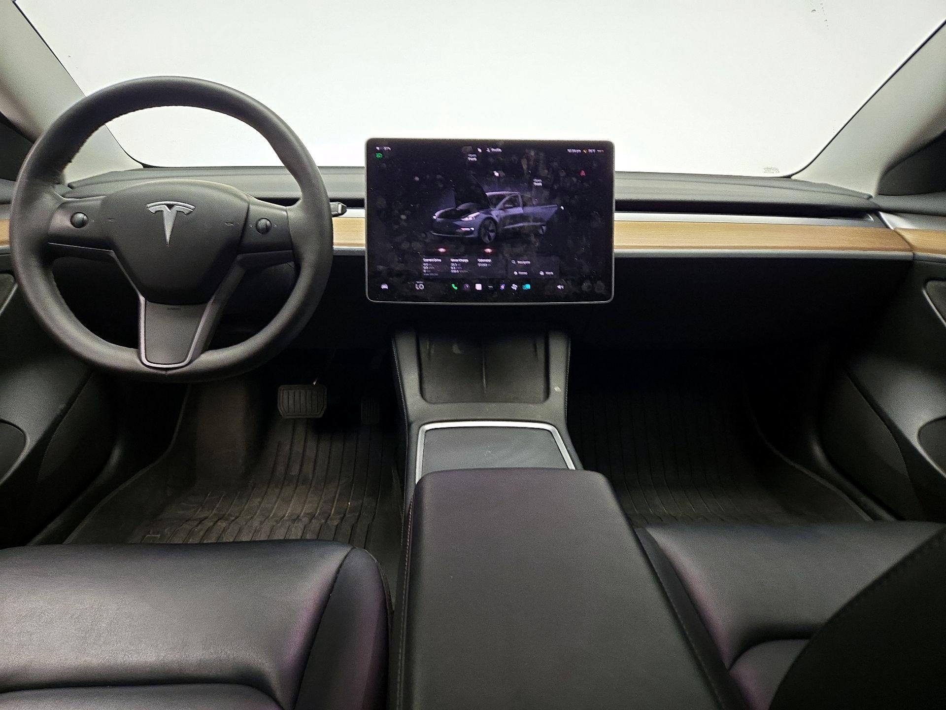 Thumbnail: 2023 Tesla Model 3 - 9