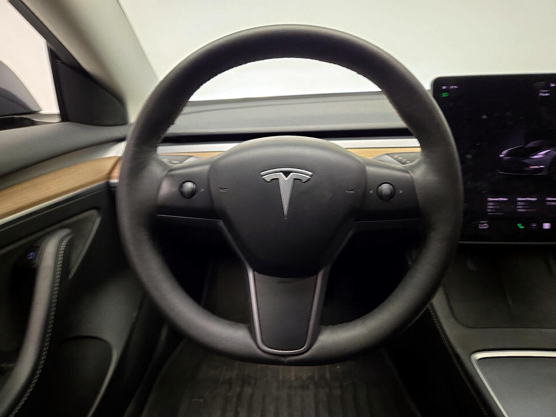 Thumbnail: 2023 Tesla Model 3 - 10