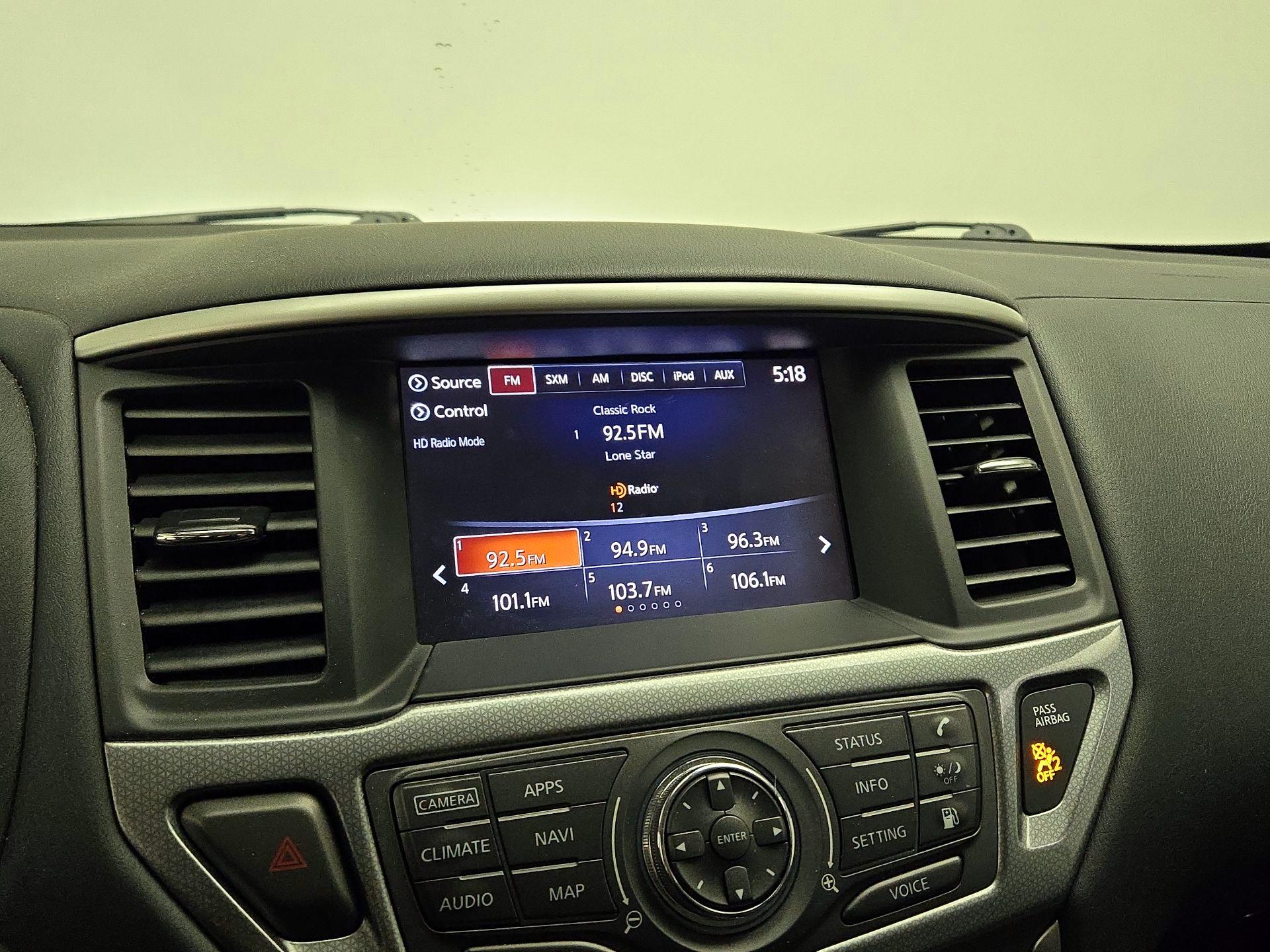 Thumbnail: 2020 Nissan Pathfinder - 16
