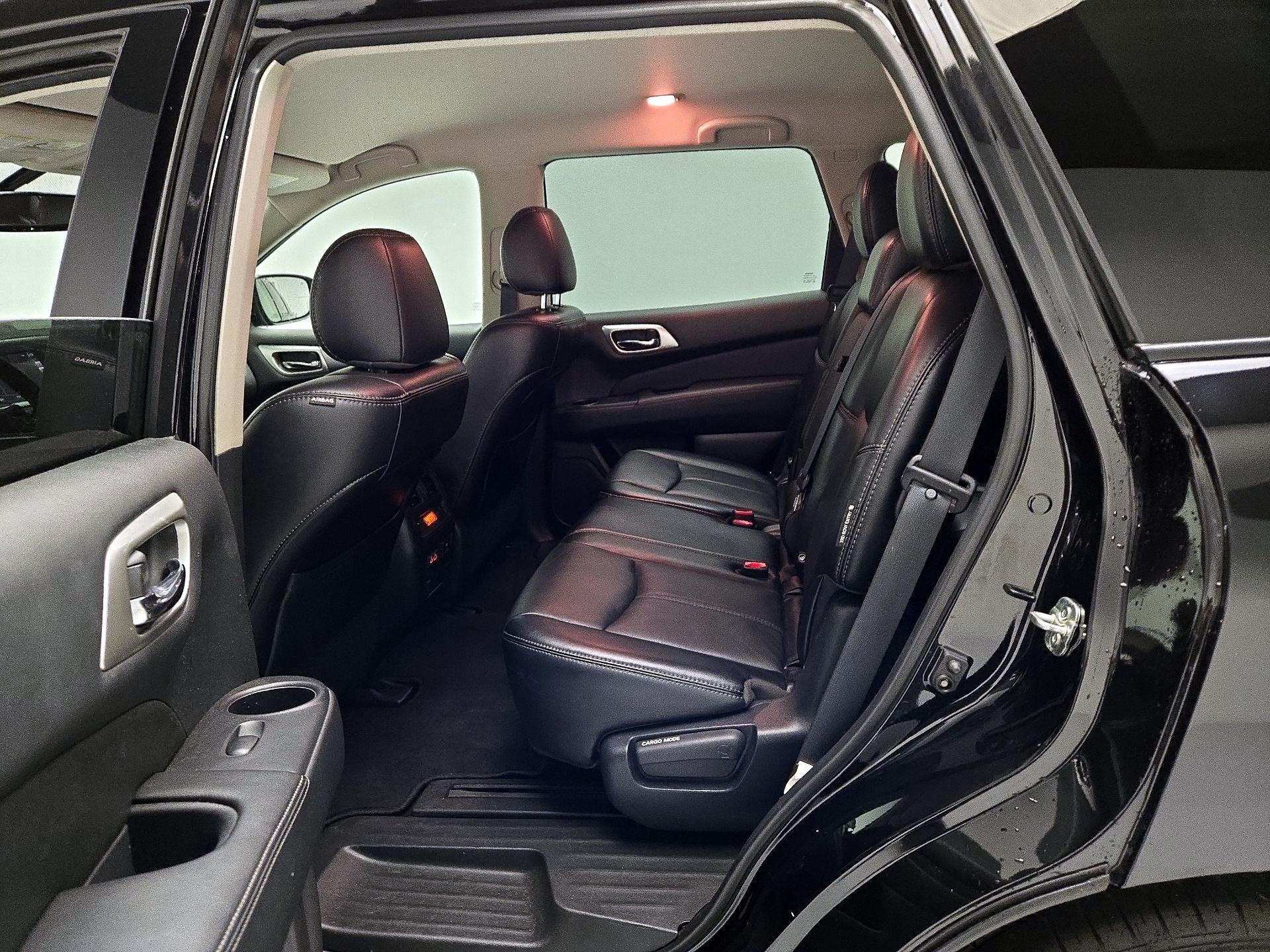 Thumbnail: 2020 Nissan Pathfinder - 20