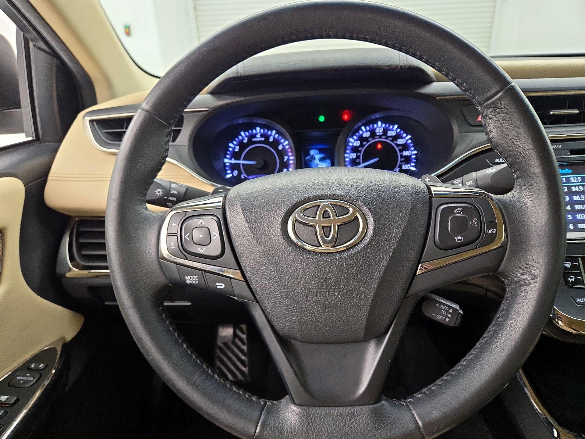 Thumbnail: 2016 Toyota Avalon - 10