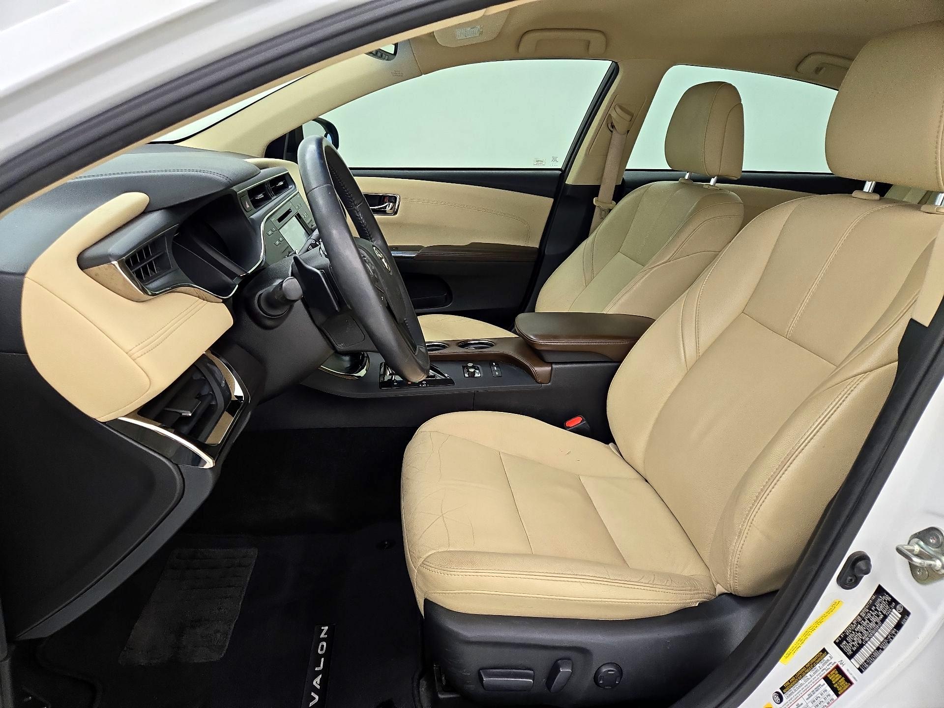 Thumbnail: 2016 Toyota Avalon - 11