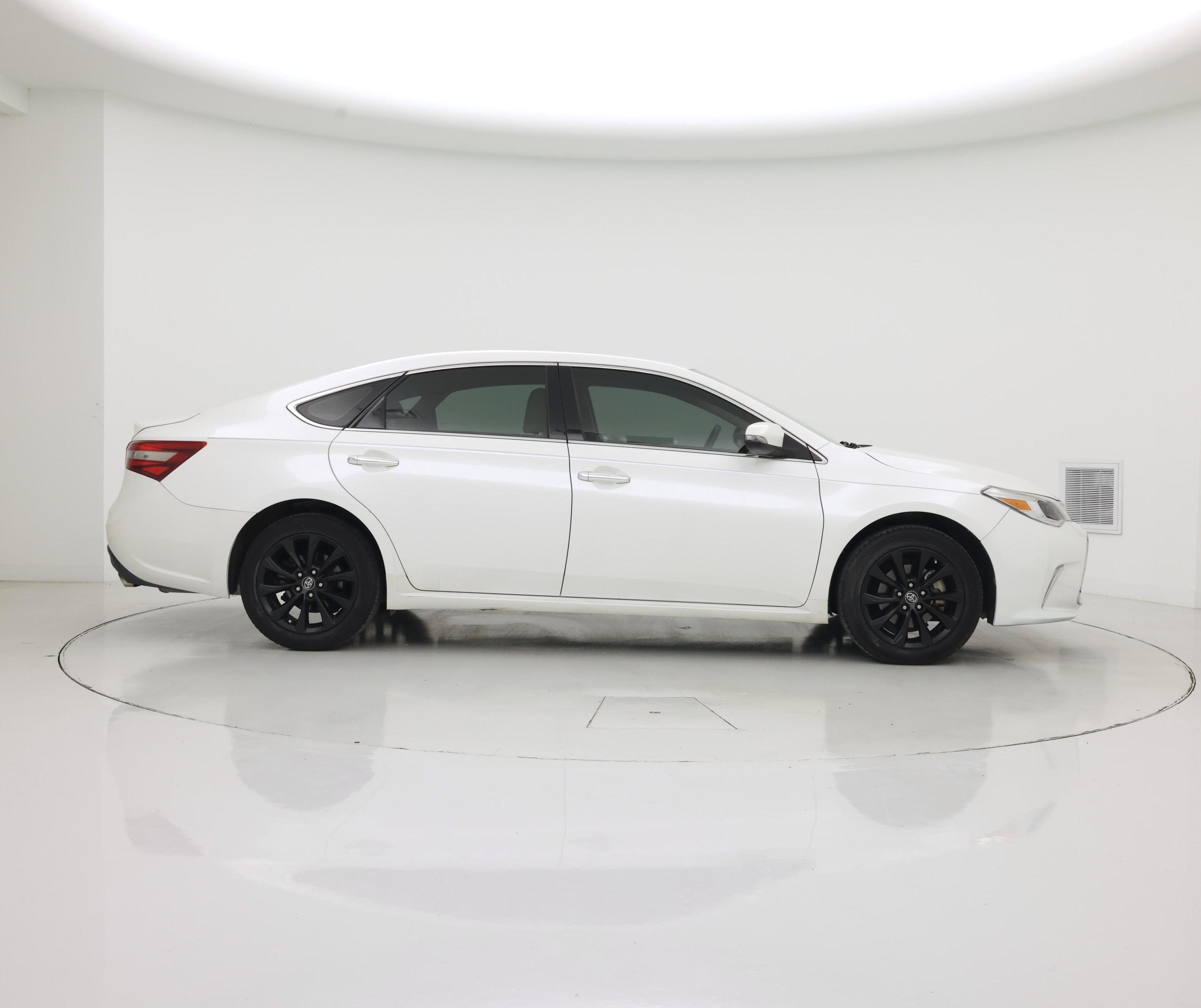 Thumbnail: 2016 Toyota Avalon - 7