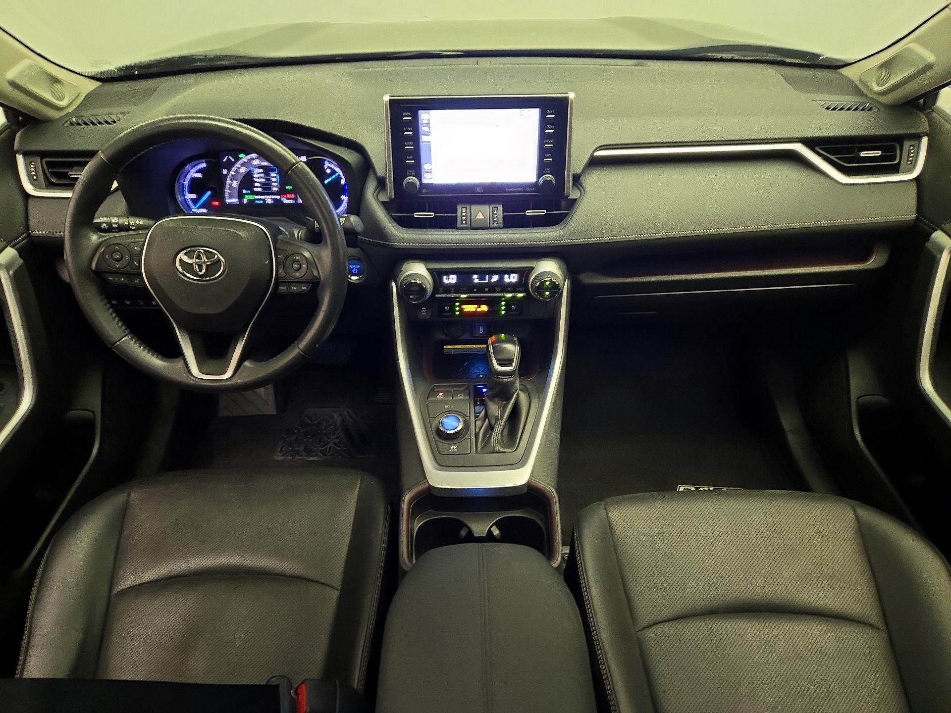 Thumbnail: 2020 Toyota RAV4 - 9