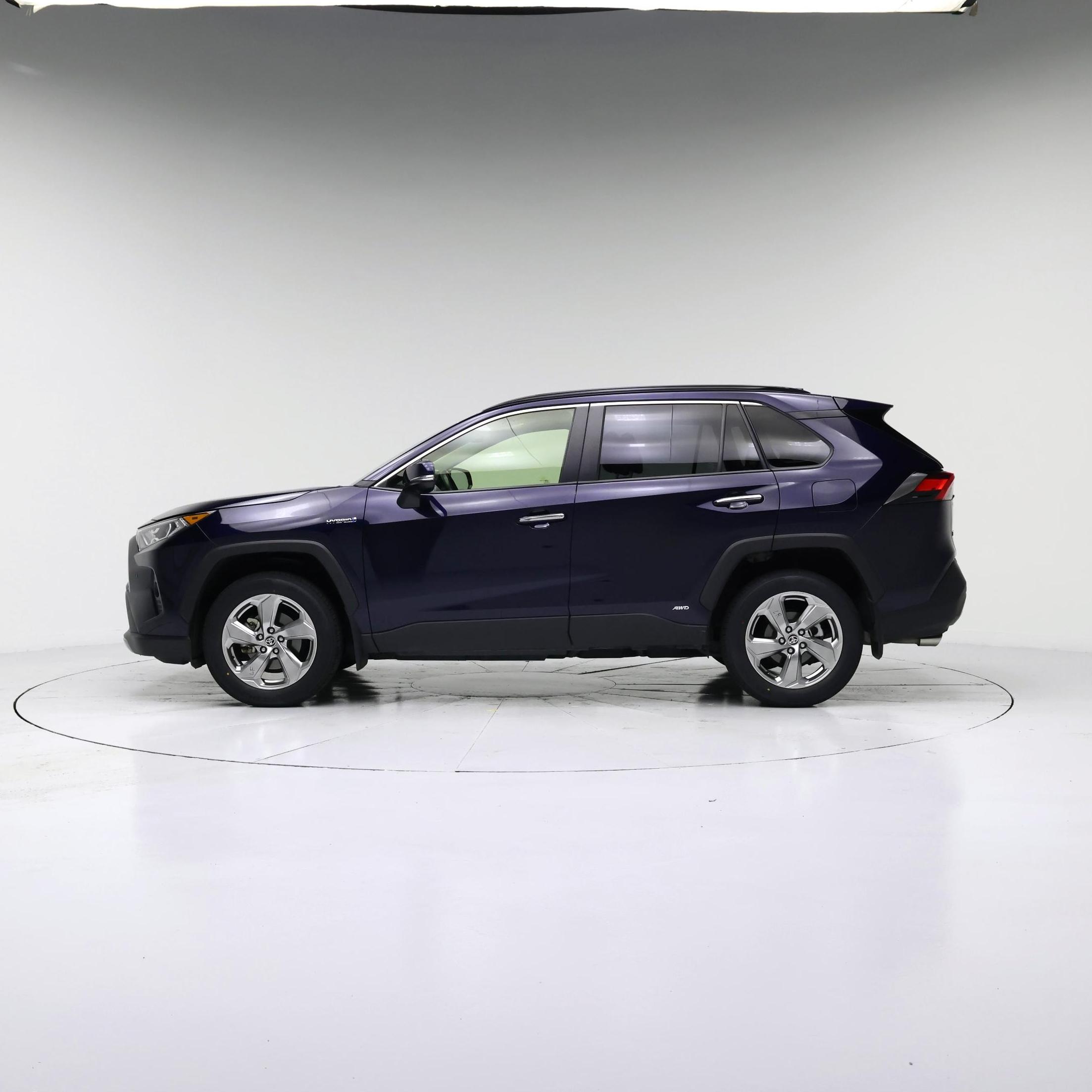 Thumbnail: 2020 Toyota RAV4 - 3