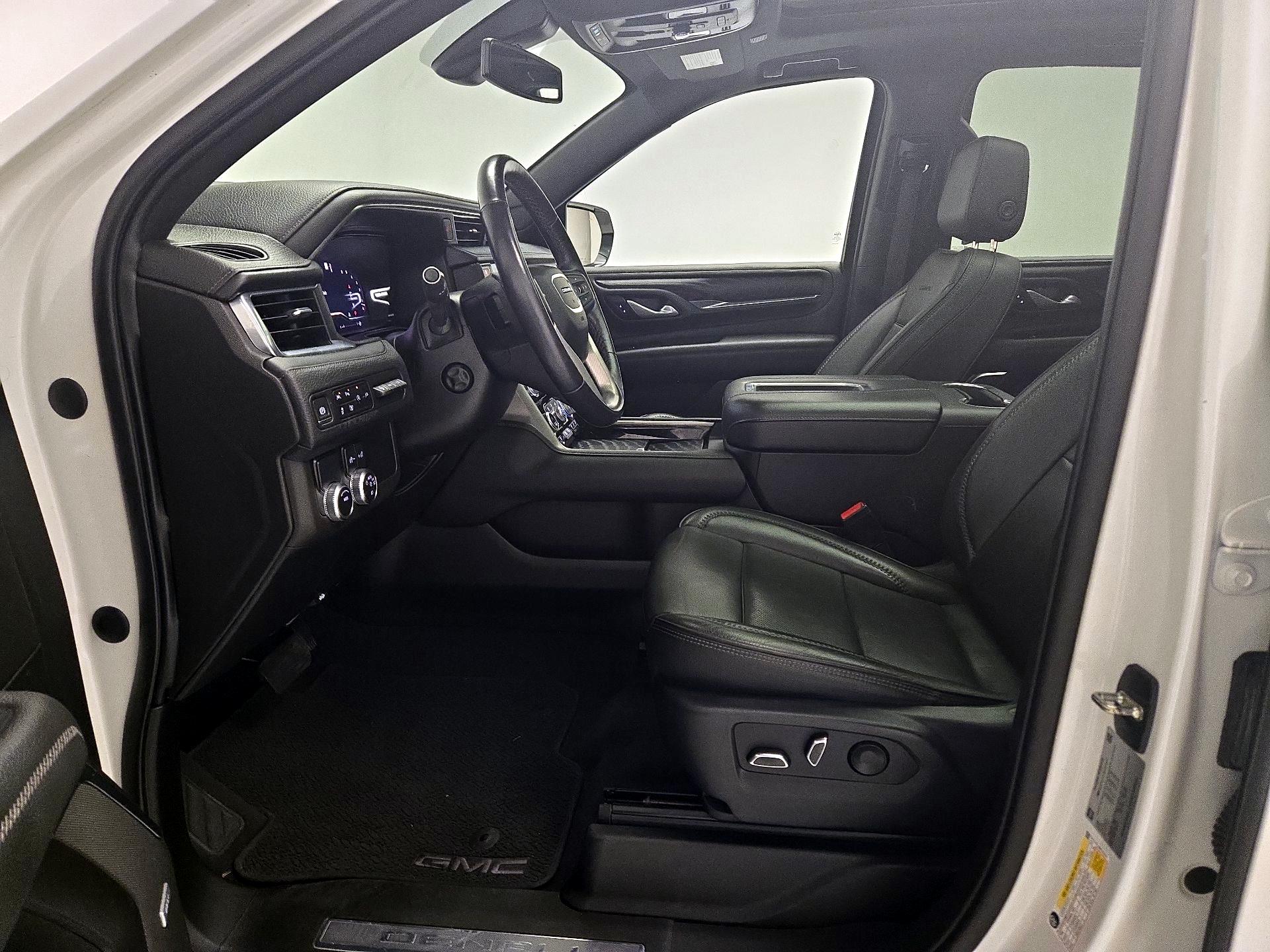 Thumbnail: 2022 GMC Yukon XL - 11