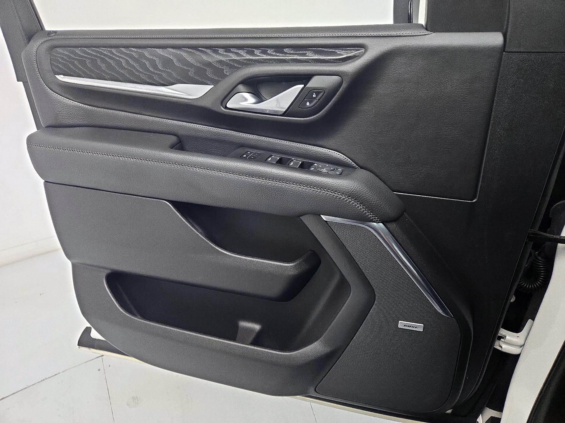 Thumbnail: 2022 GMC Yukon XL - 12